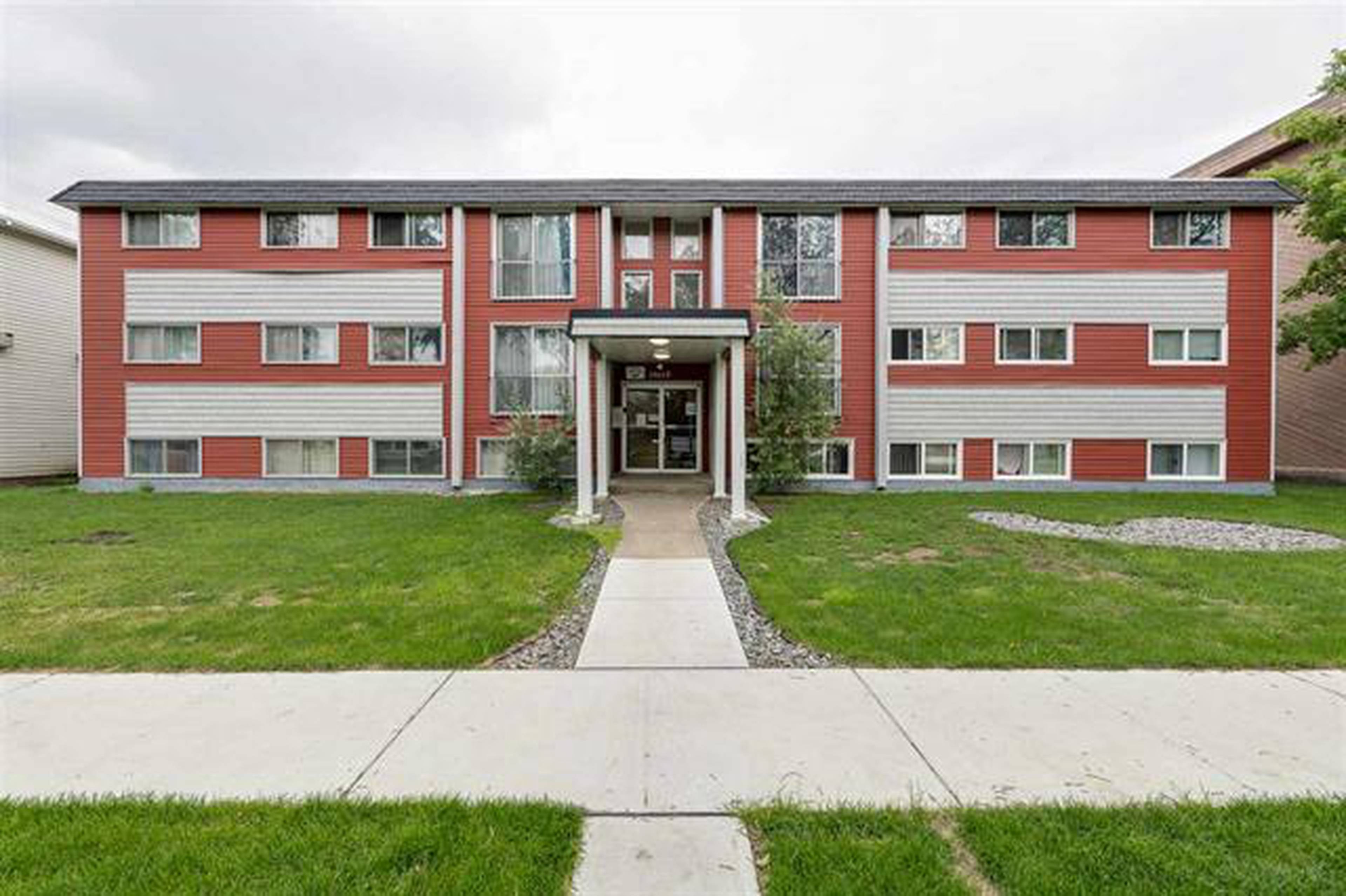 2 Bed  · 1 Bath for rent $895 / month