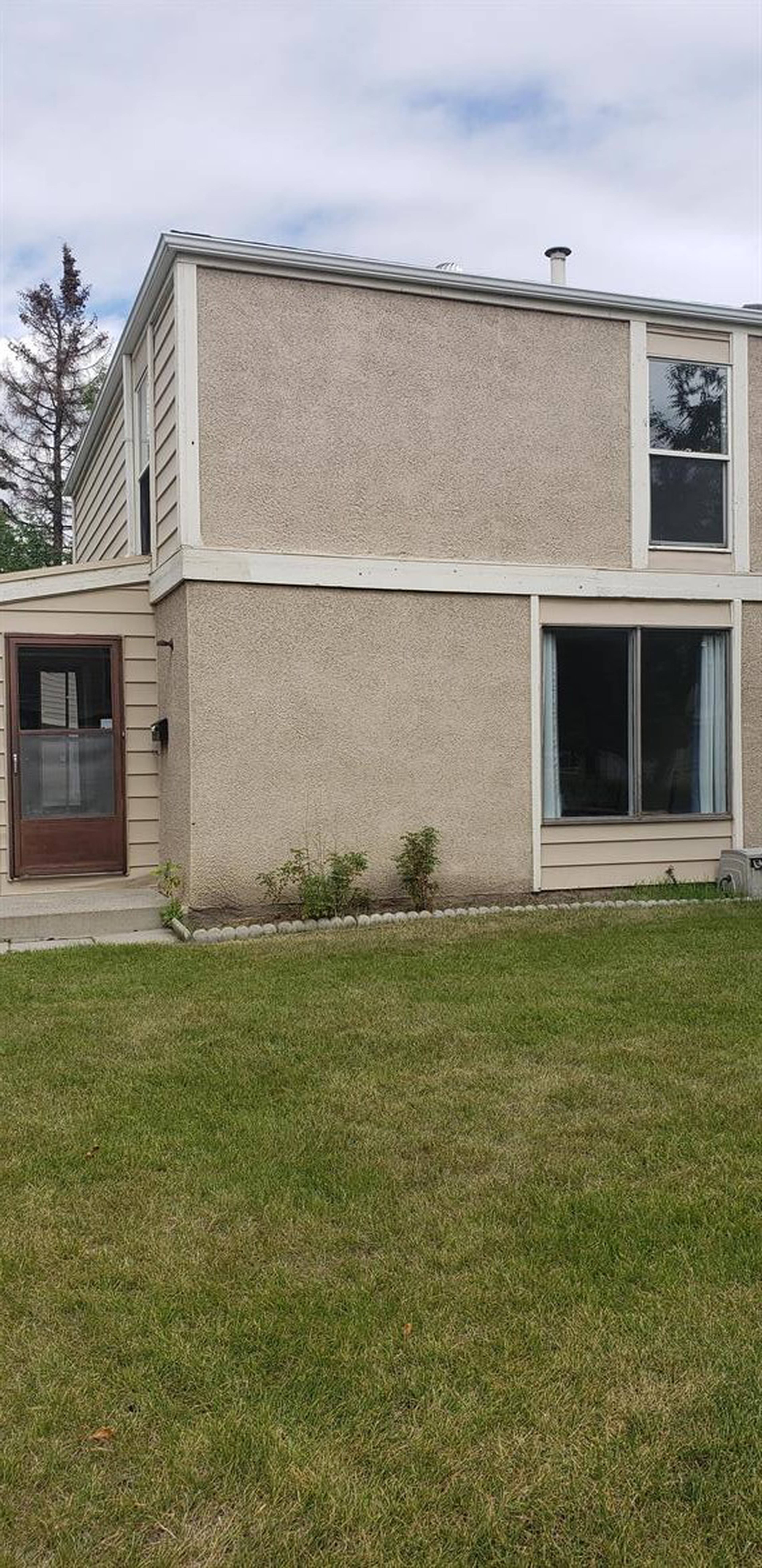 3 ch.  · 2 s. de bains for rent $1,150 / mois