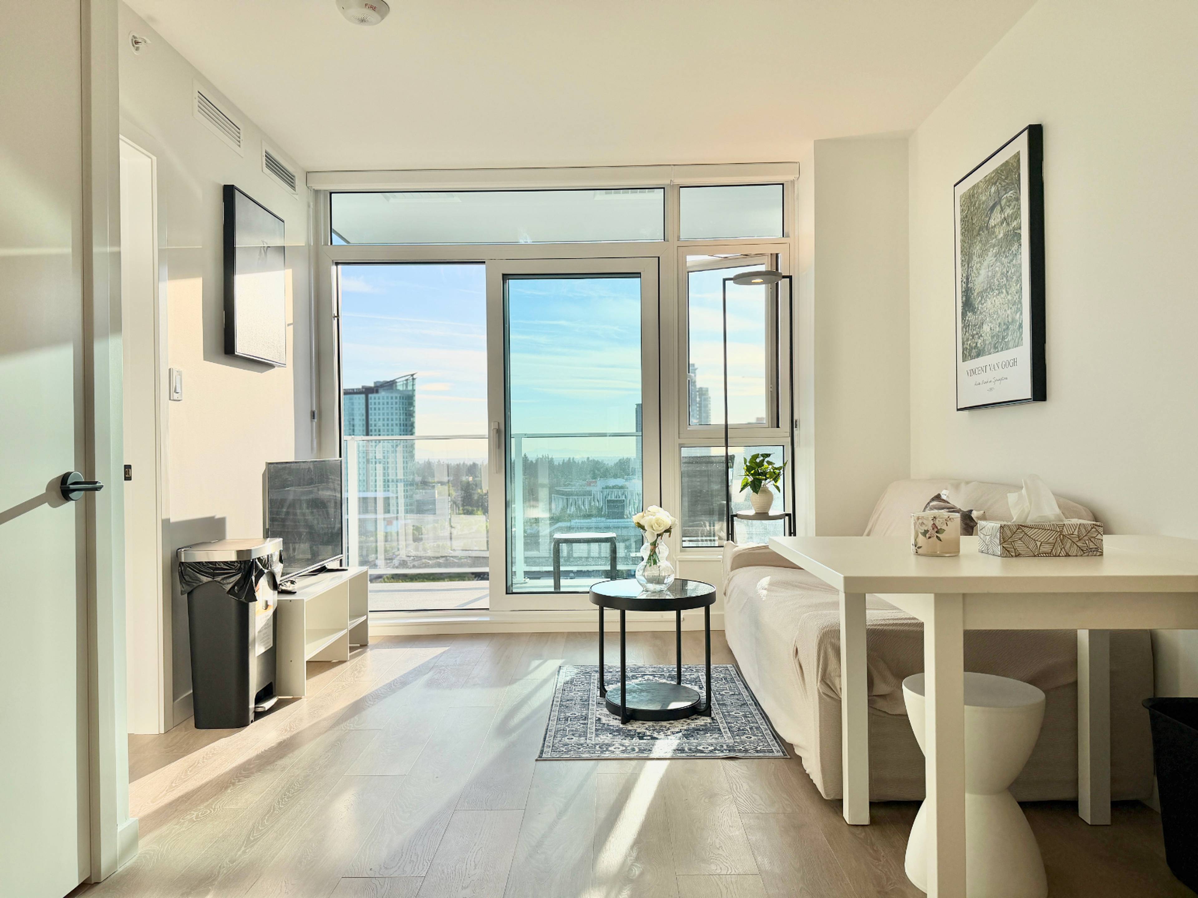 1 室  · 1 卫 for rent $2,300 / 月