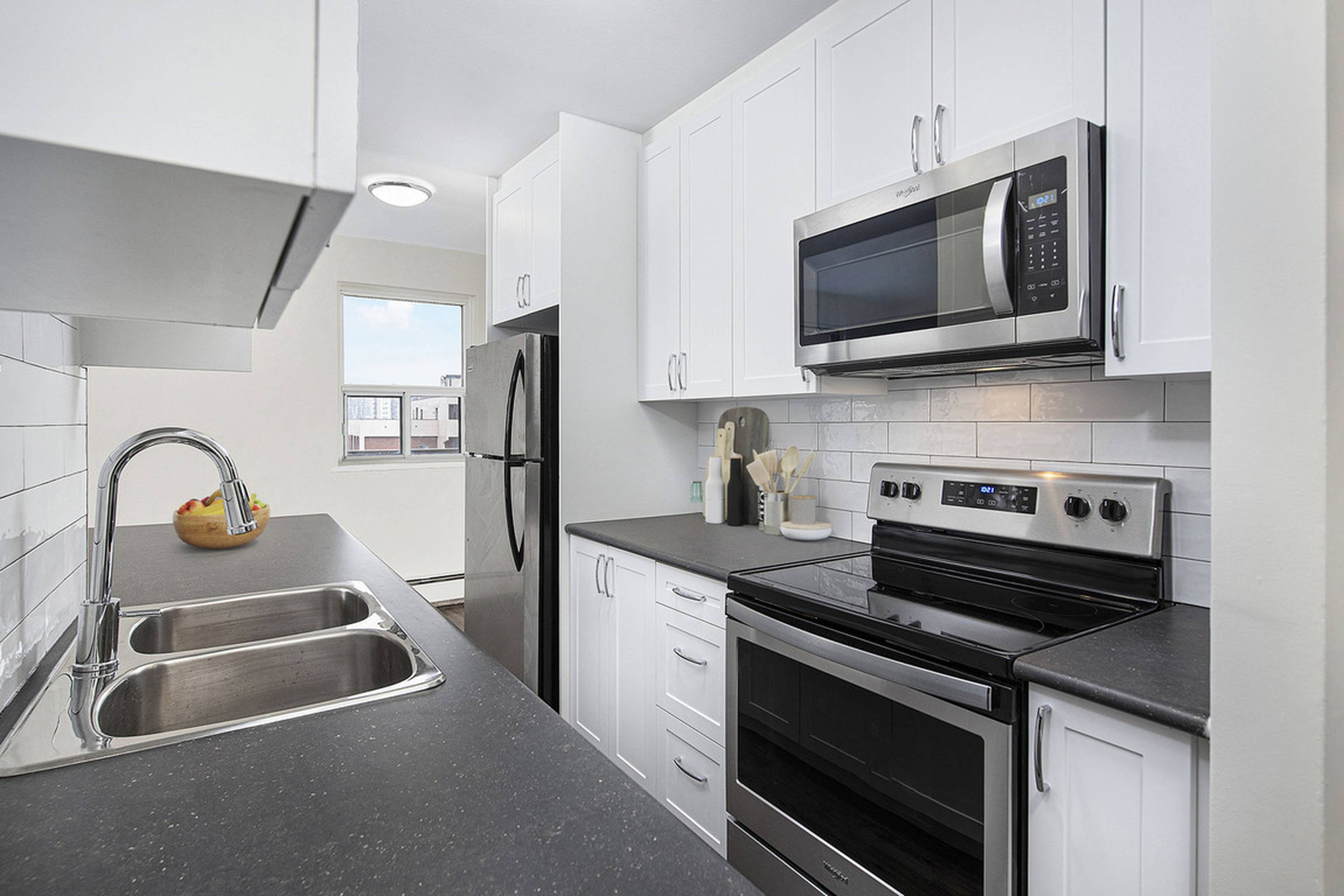 2 ch.  · 1 s. de bains for rent $1,799 / mois