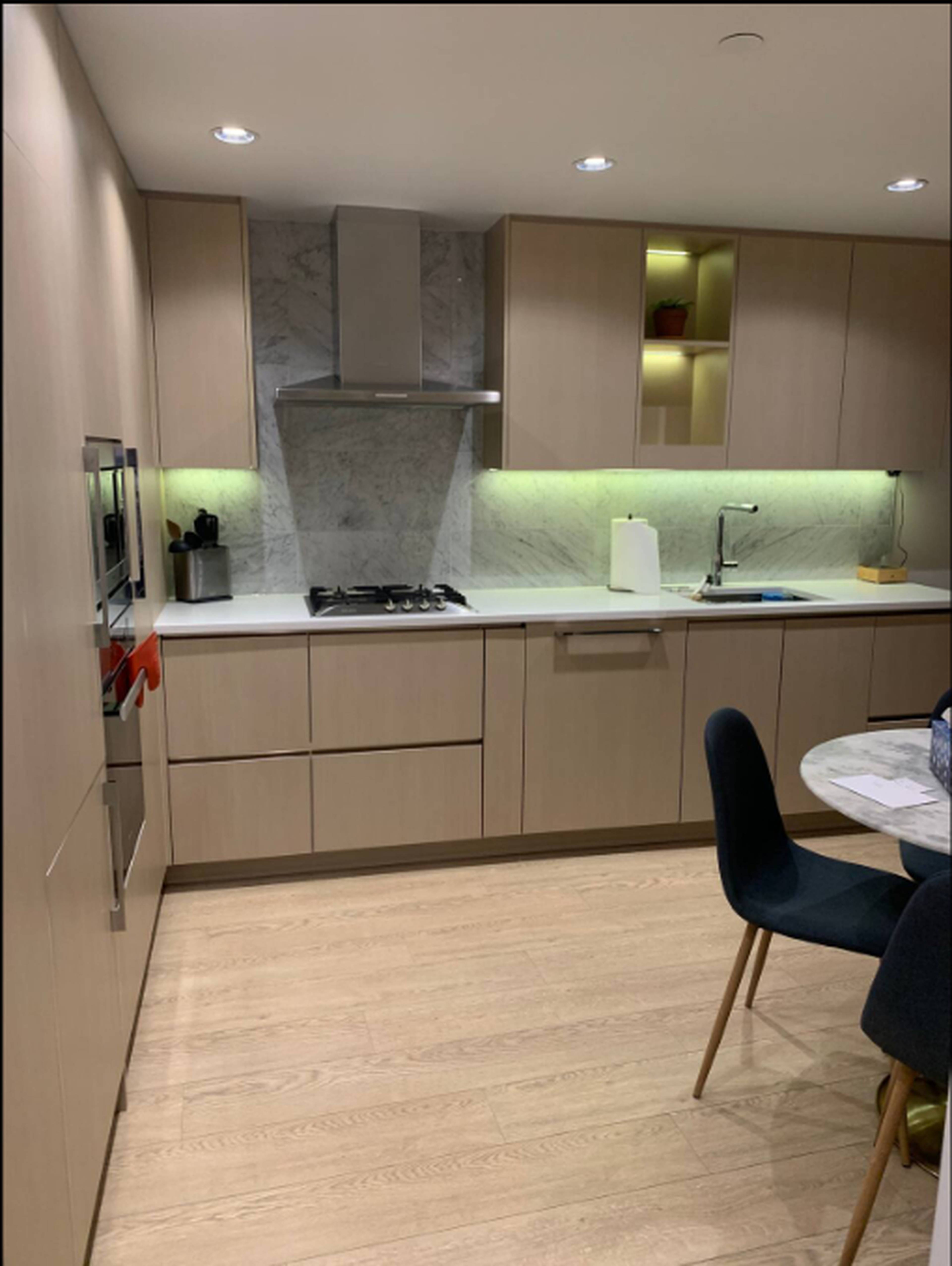 1 室  · 1 卫 for rent $2,800 / 月