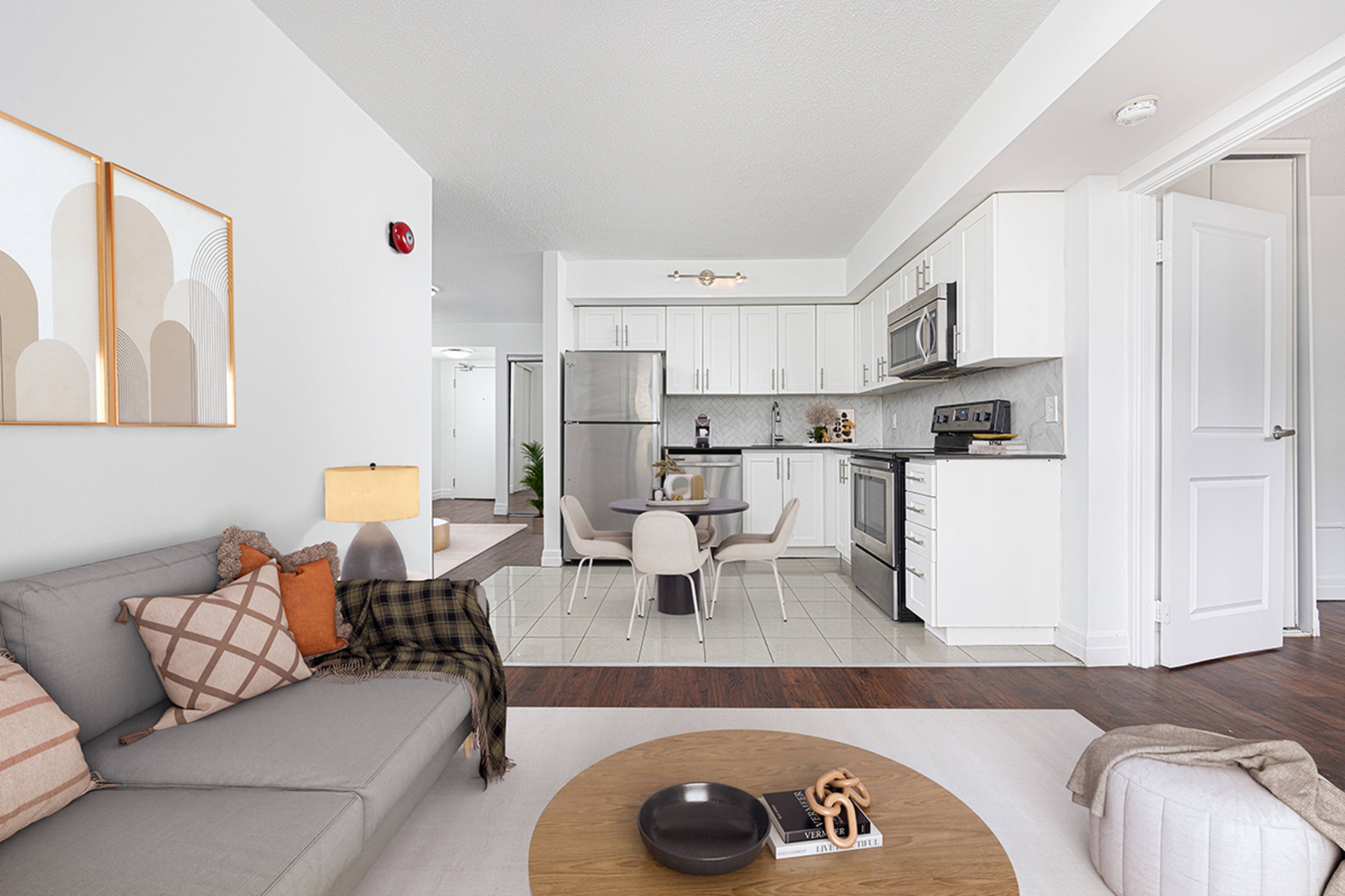 1 ch.  · 1 s. de bains for rent $1,937 / mois