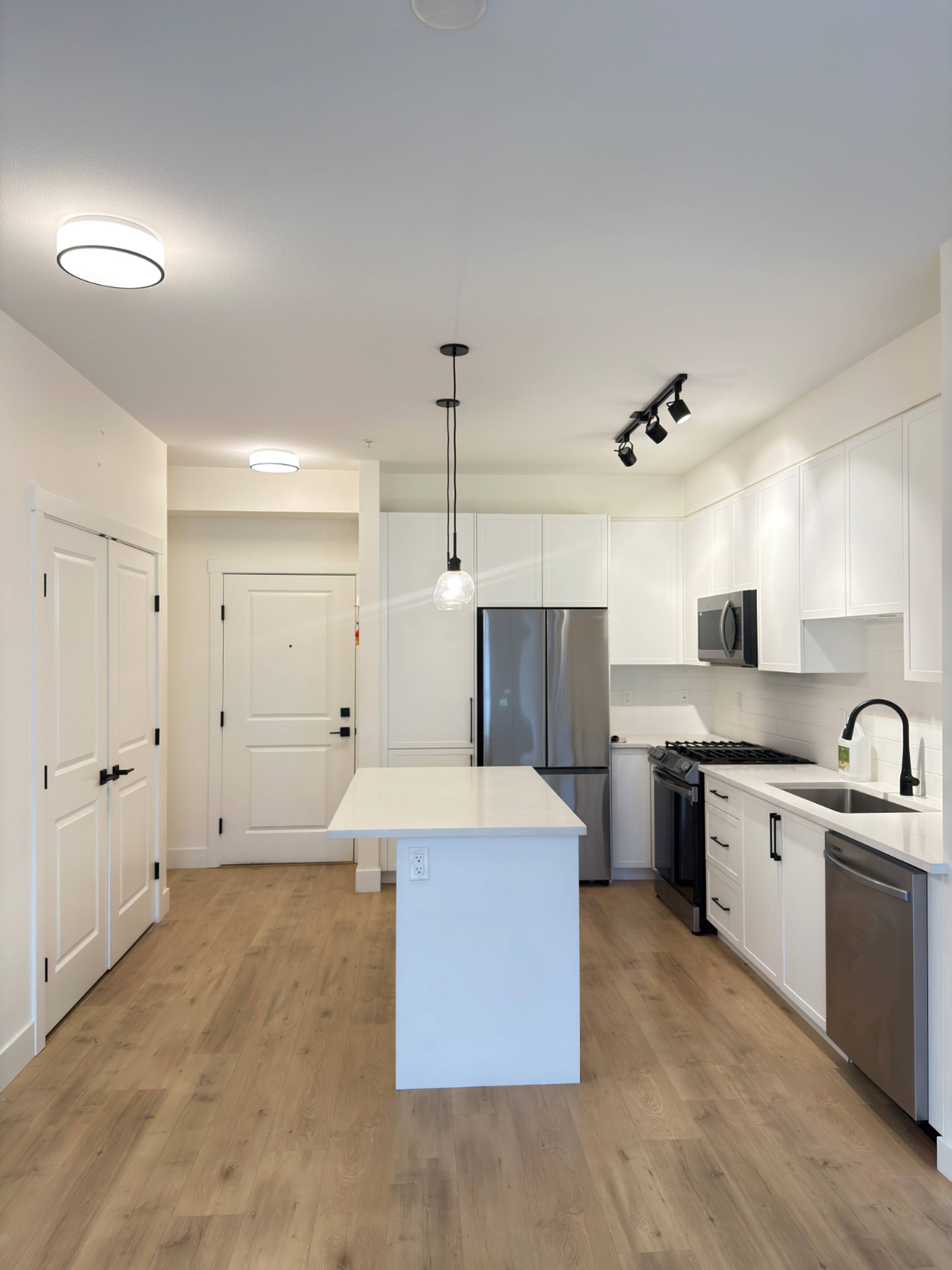 2 Bed  · 2 Bath for rent $2,350 / month