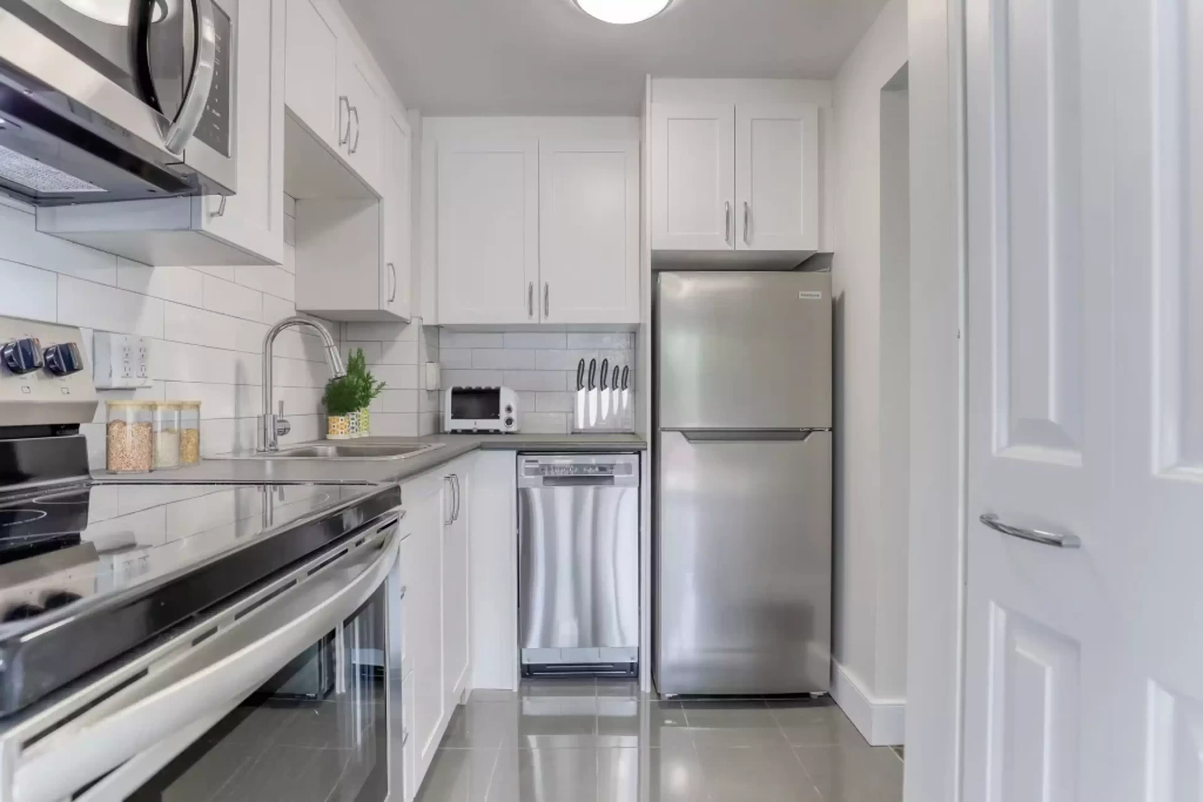 2 Bed  · 1 Bath for rent $1,984 / month