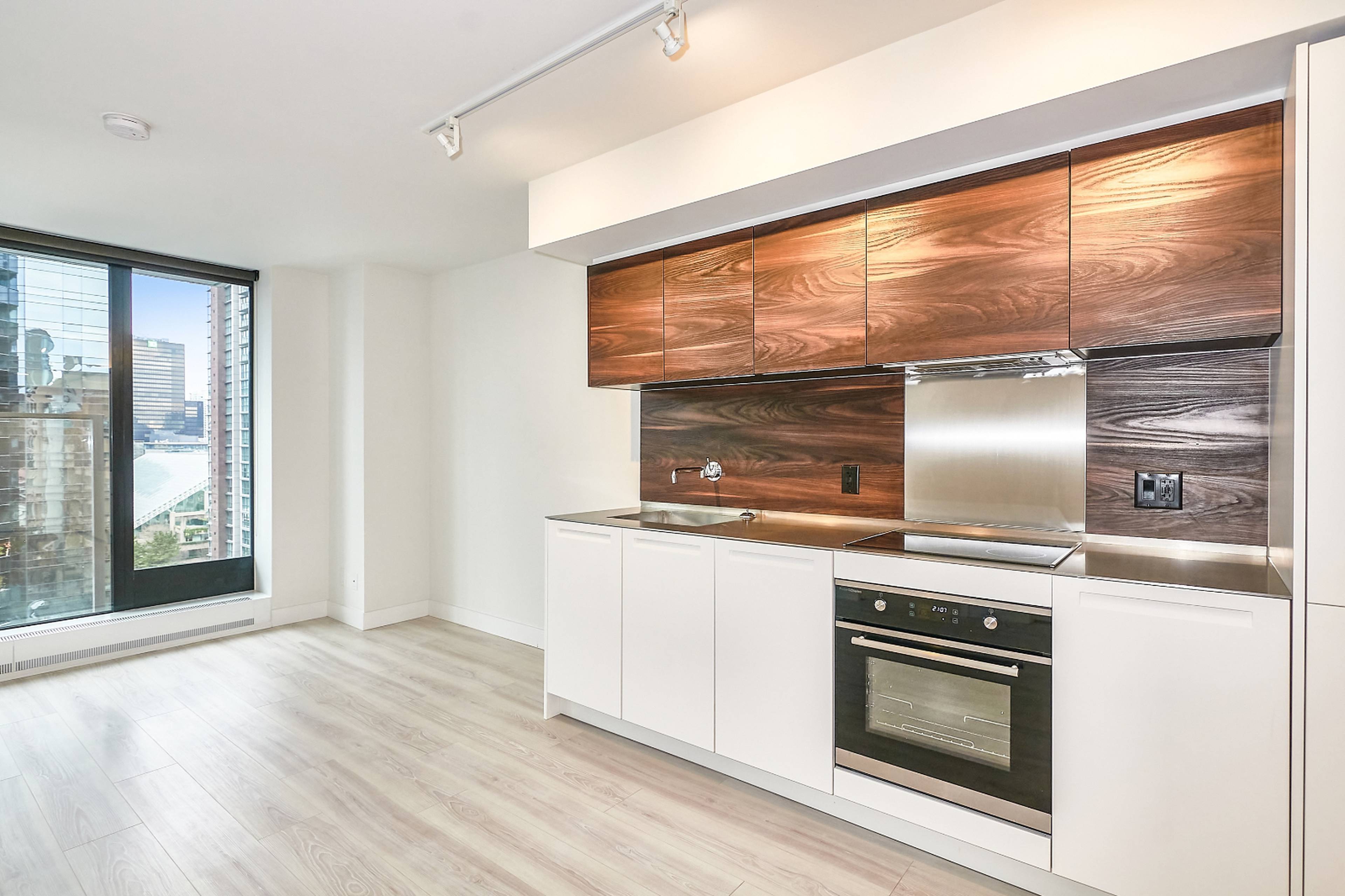 1 ch.  · 1 s. de bains for rent $2,650 / mois
