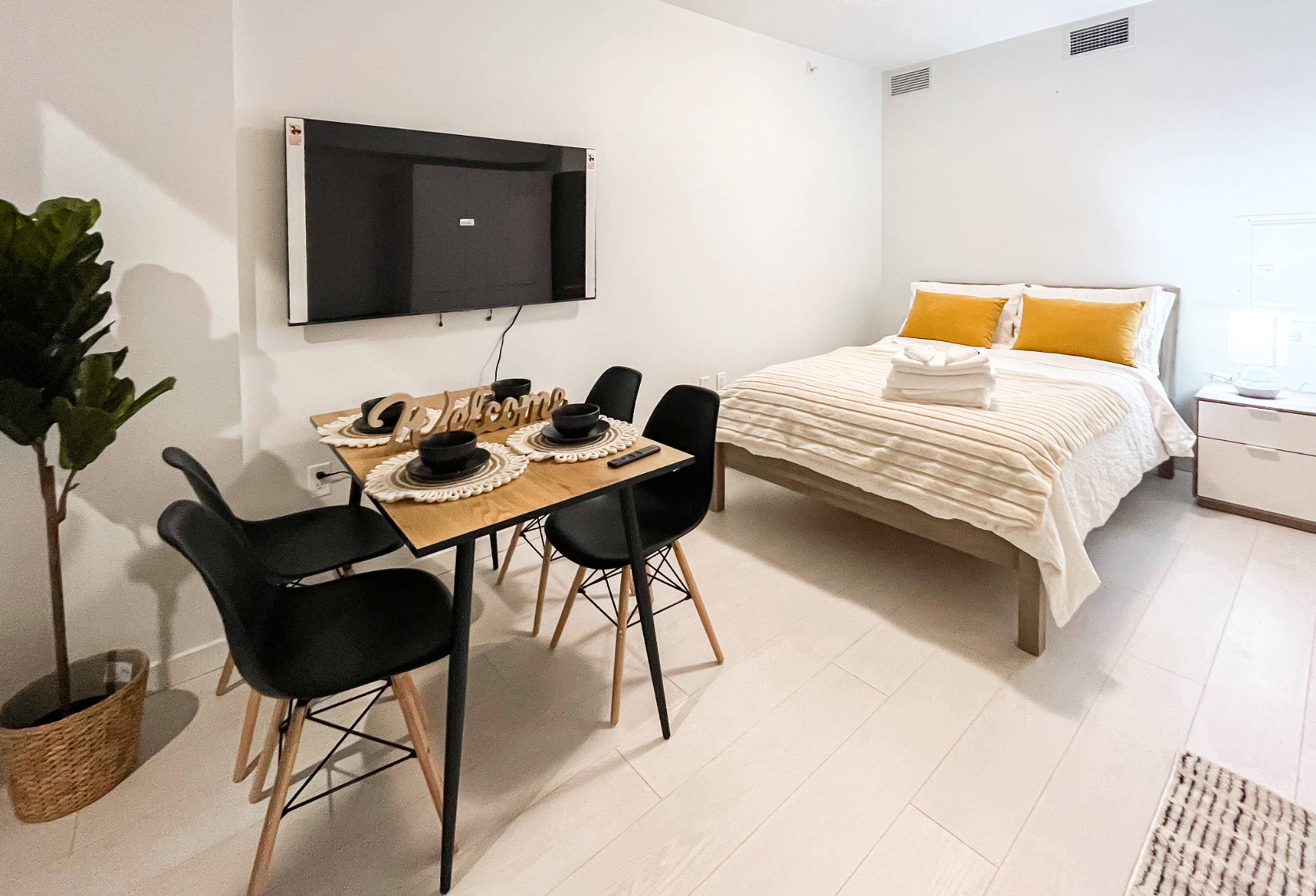 单身公寓  · 1 卫 for rent $2,400 / 月