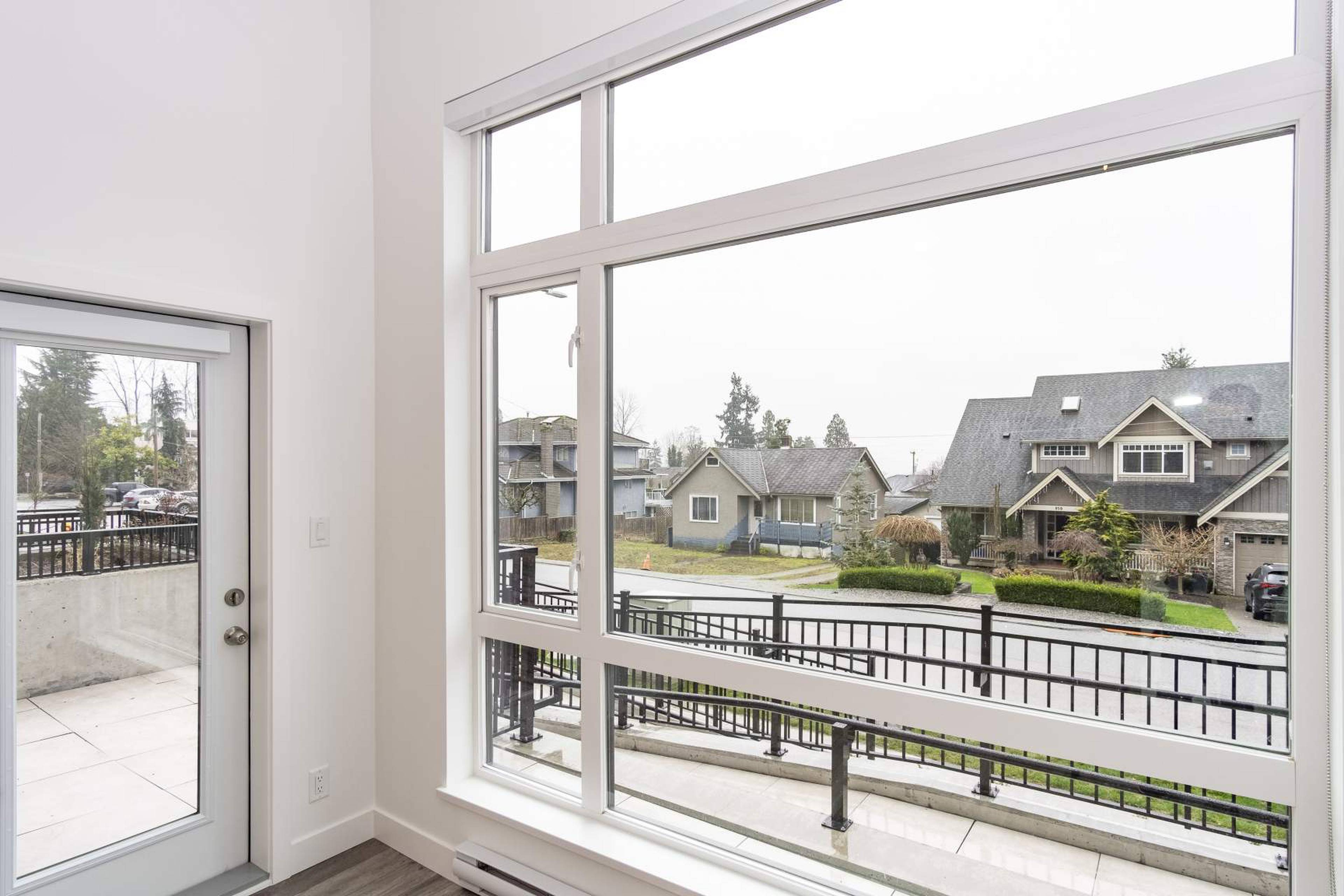 2 室  · 1 卫 for rent $2,475 / 月