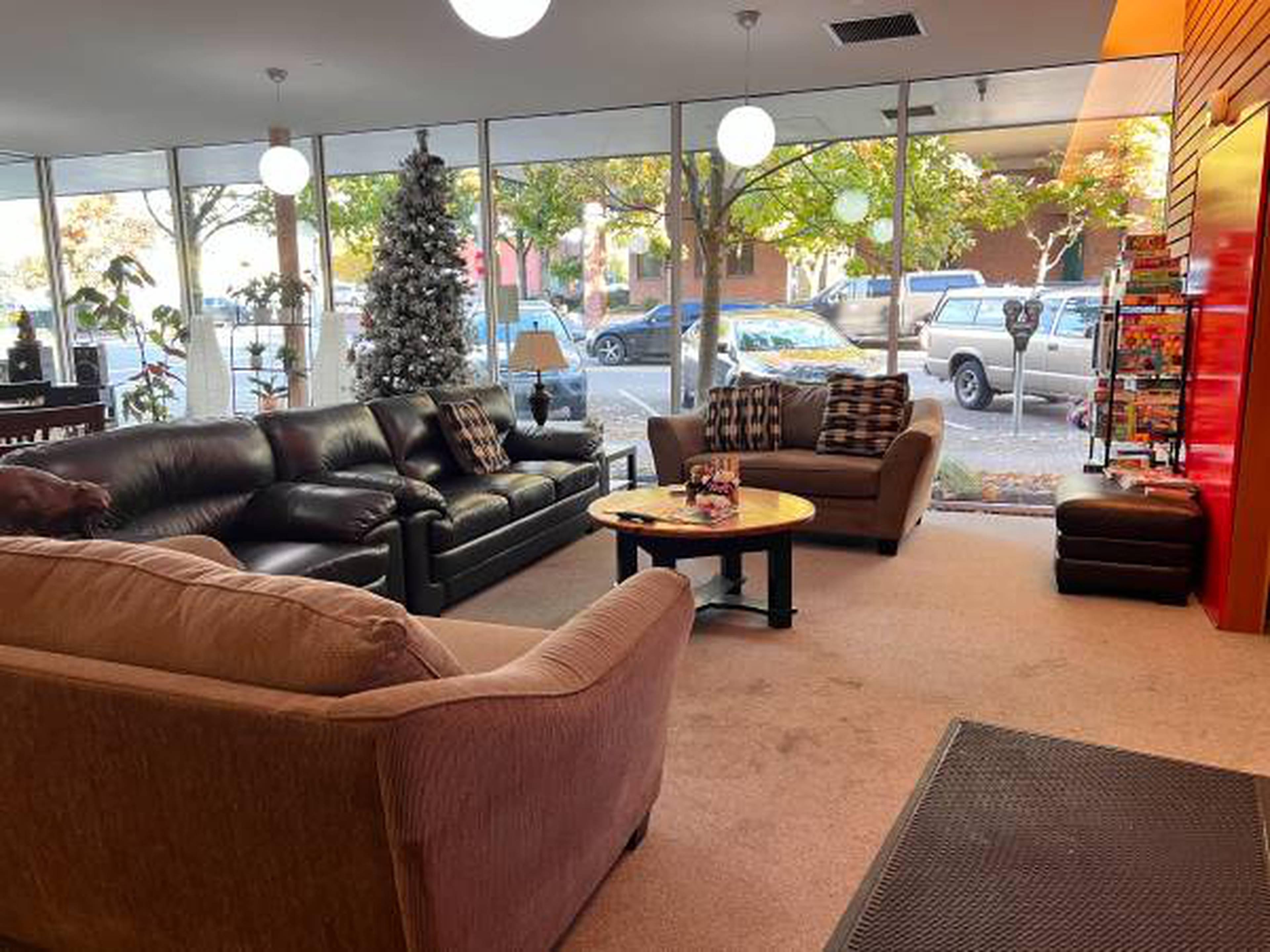 2 Bed  · 1 Bath for rent $1,646 / month