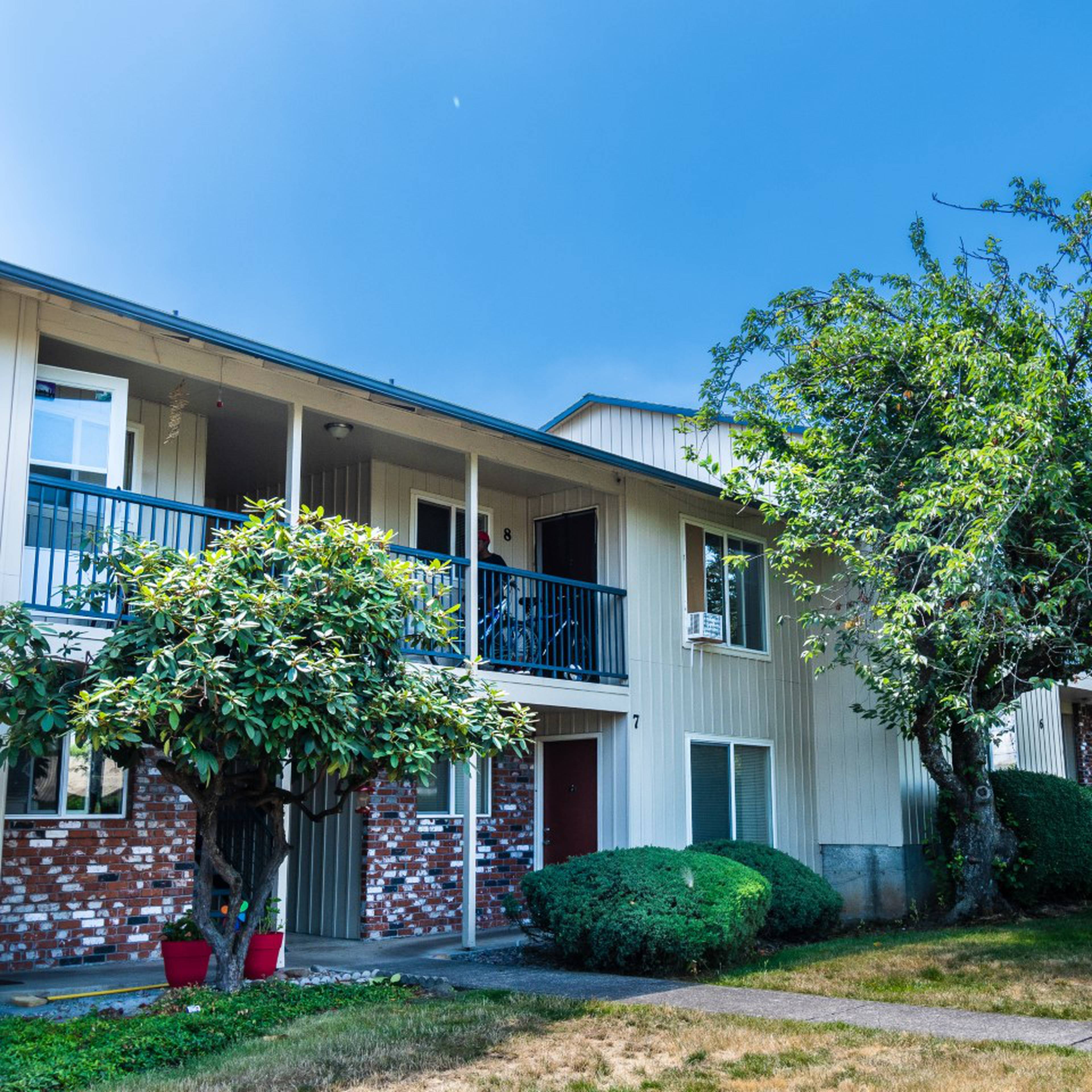3 Bed  · 2 Bath for rent $1,353 / month