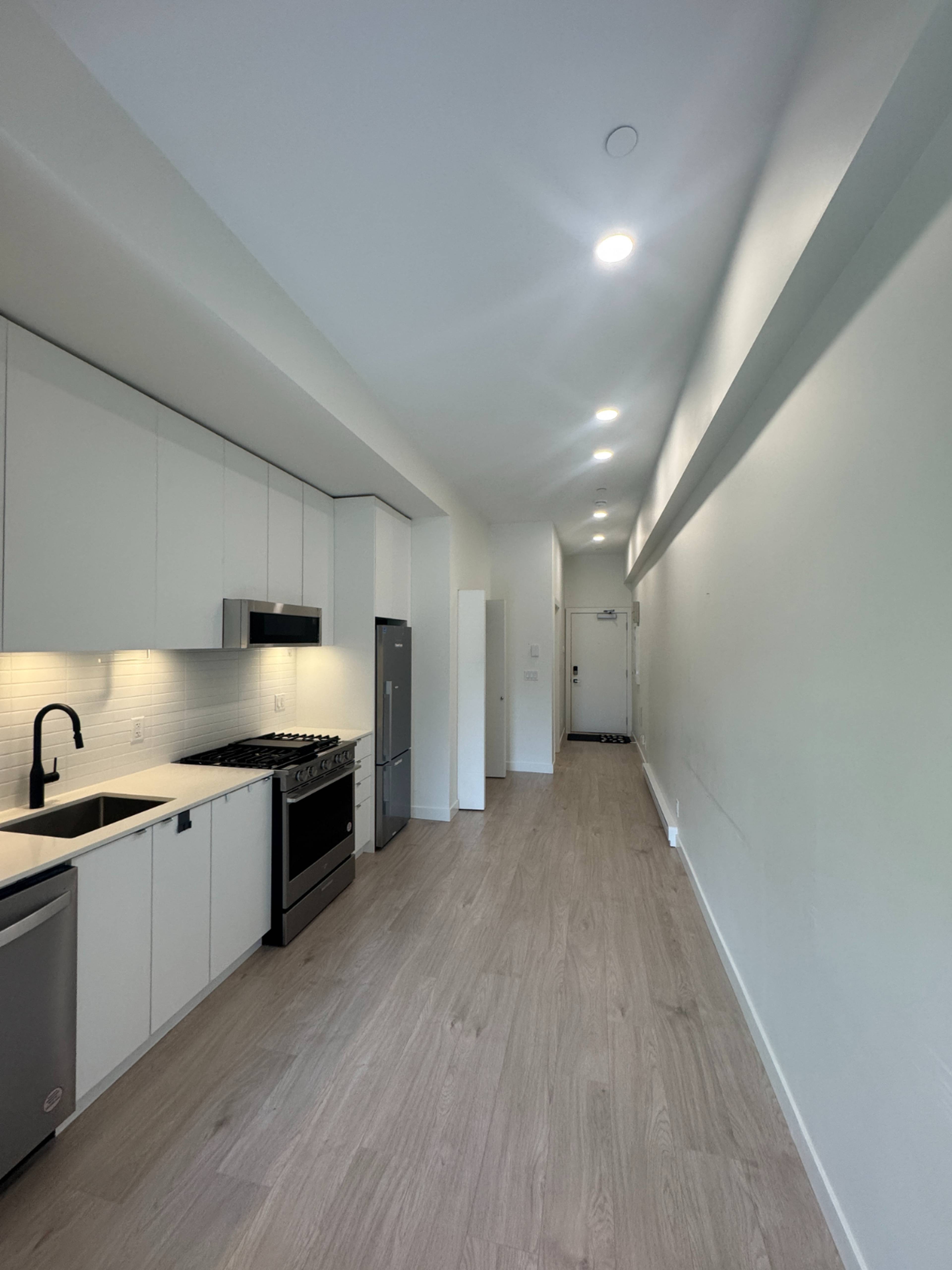 Studio  · 1 s. de bains for rent $1,700 / mois