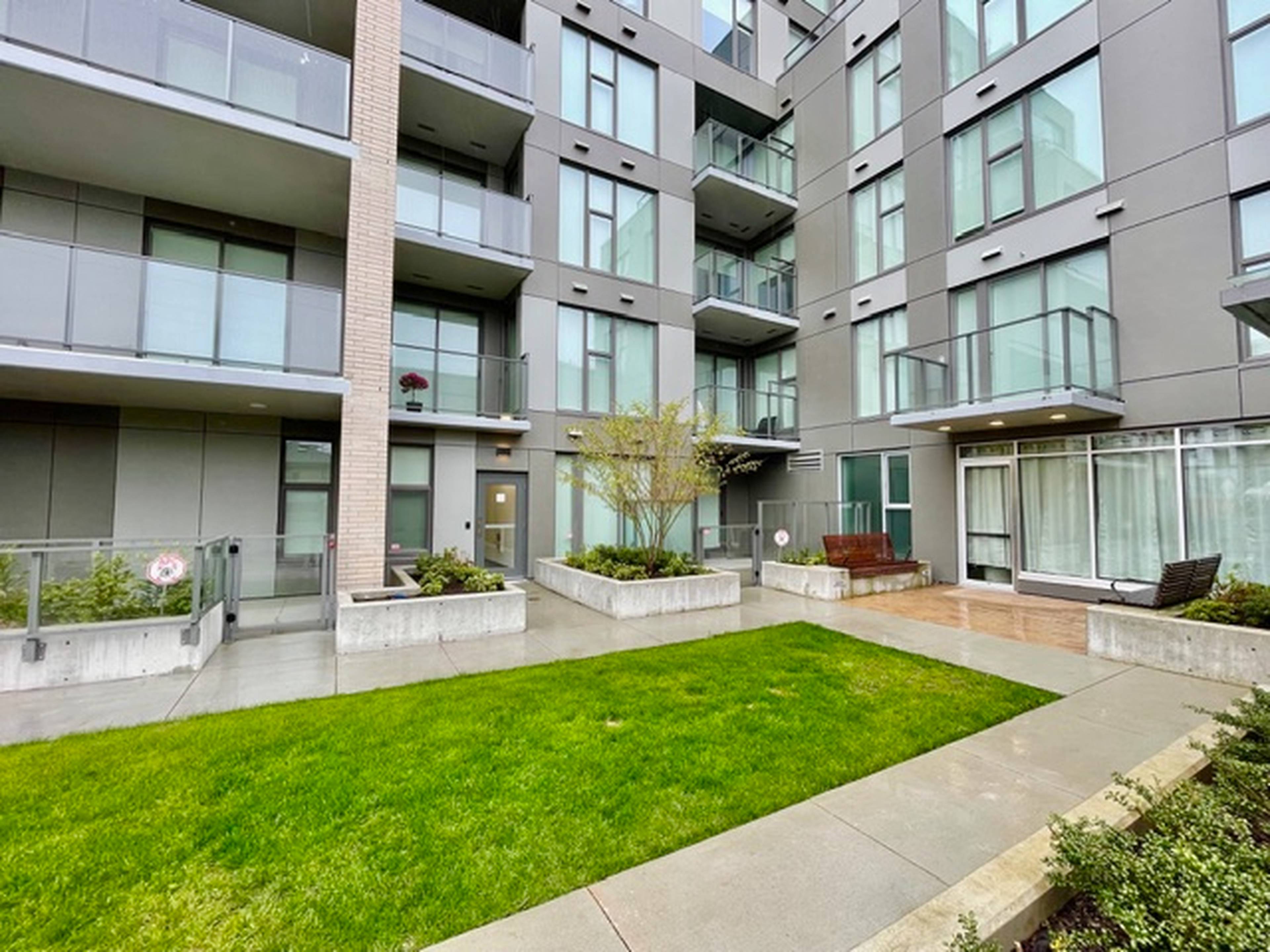 1 室  · 1 卫 for rent $2,600 / 月