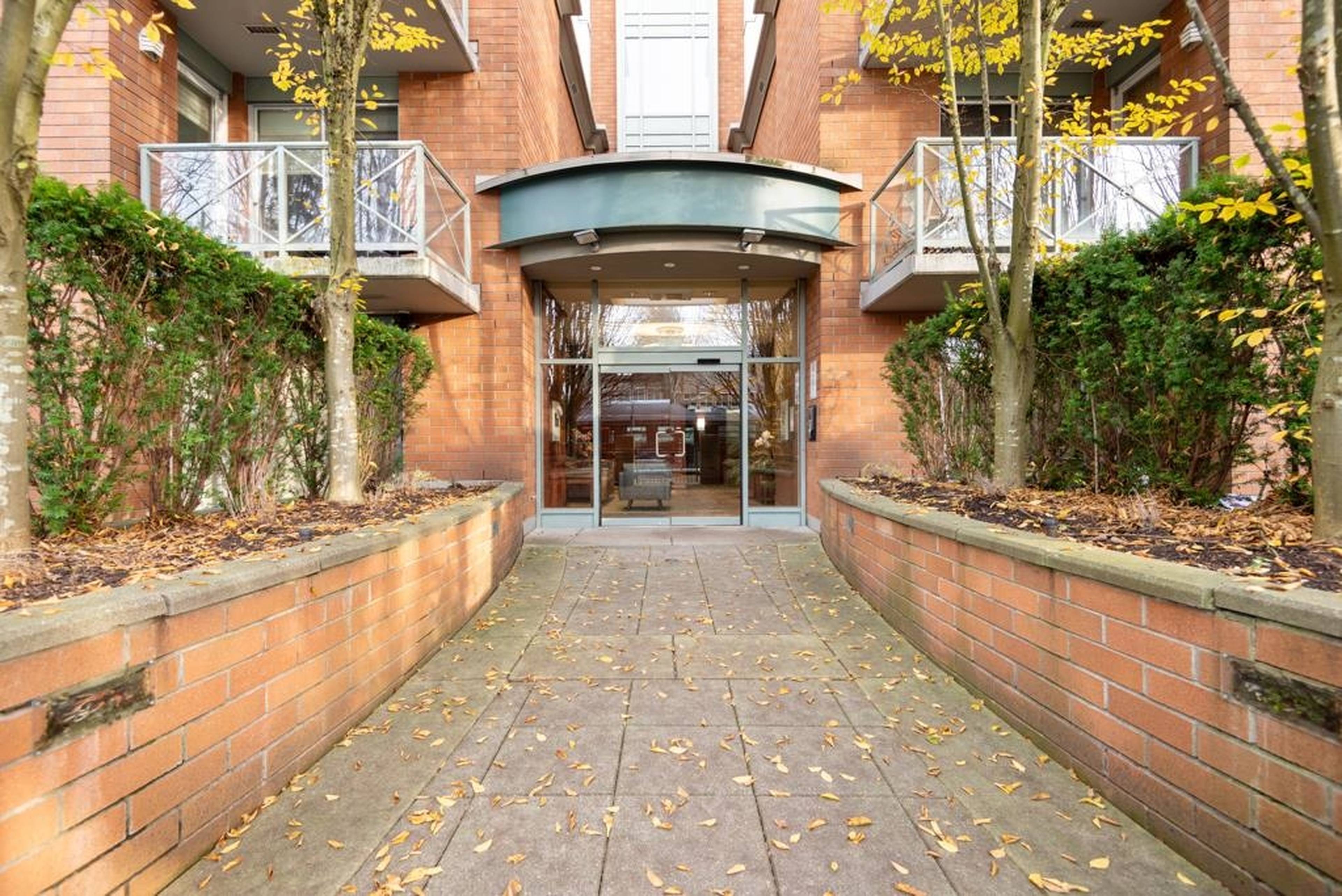 2 Bed  · 2 Bath for rent $3,400 / month