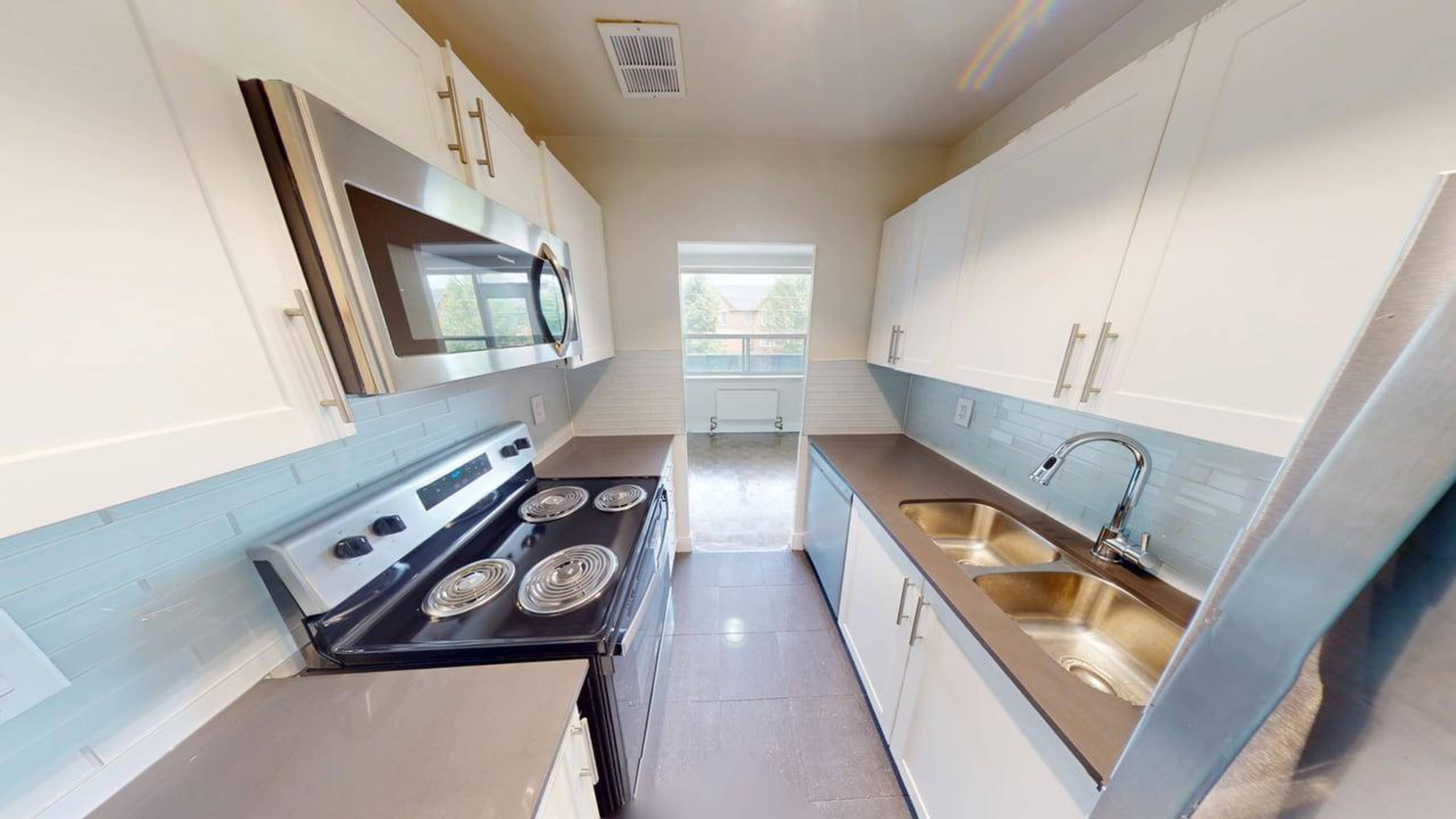 2 Bed  · 1 Bath for rent $2,449 / month