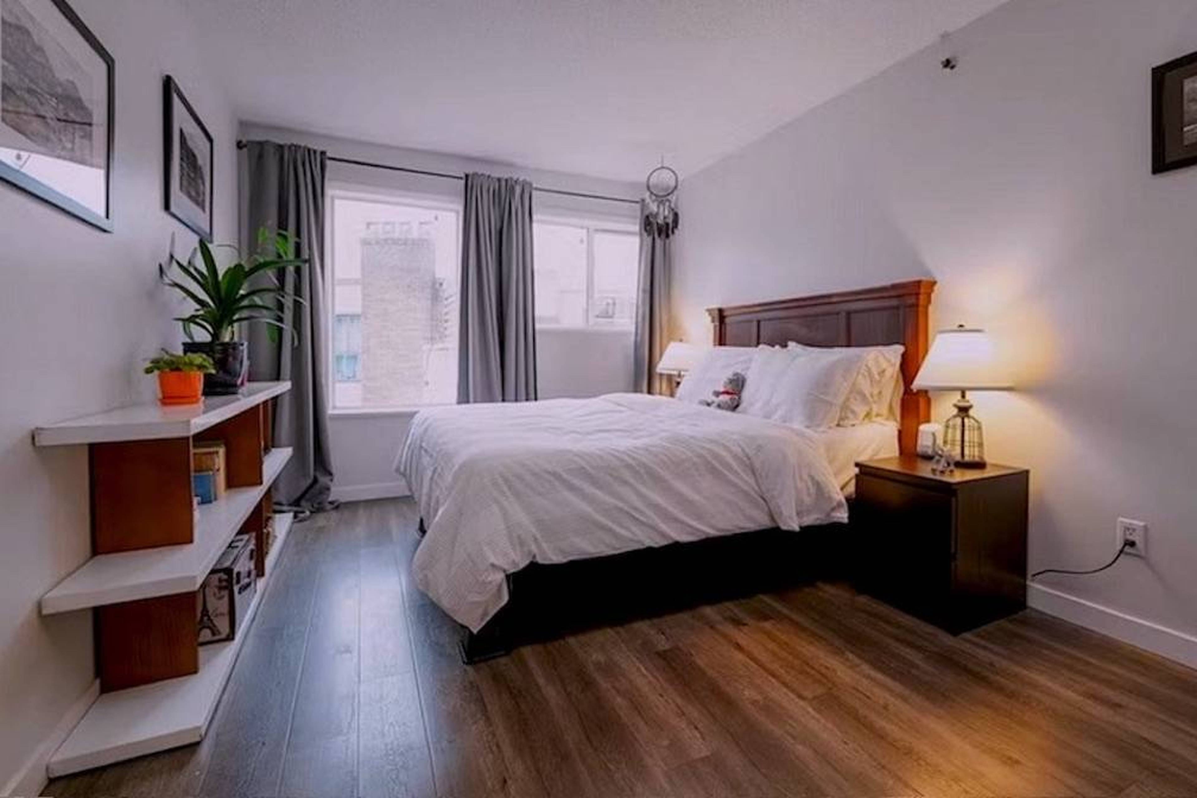 Room for rent $900 / month