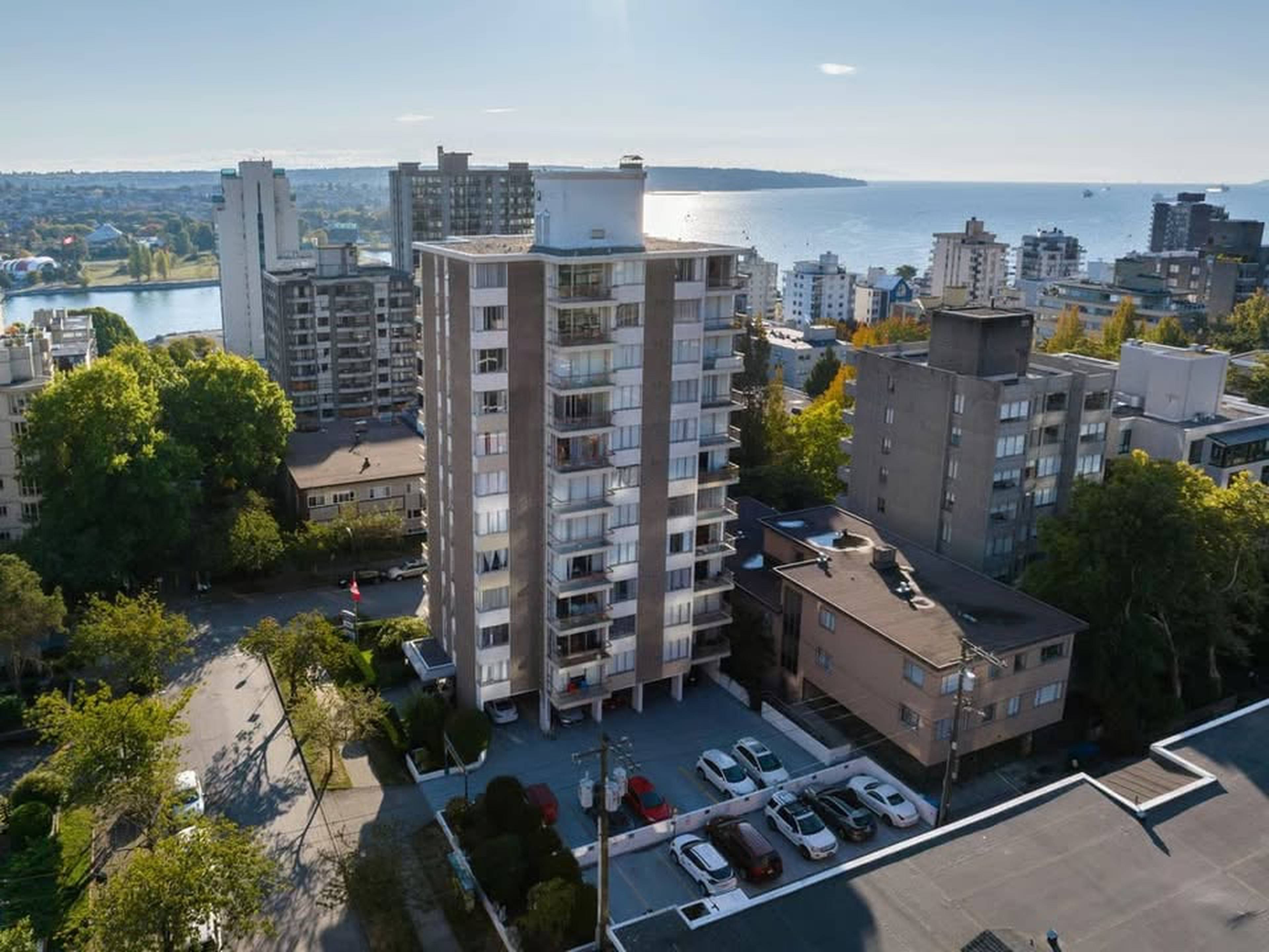 1 ch.  · 1 s. de bains for rent $2,095 / mois