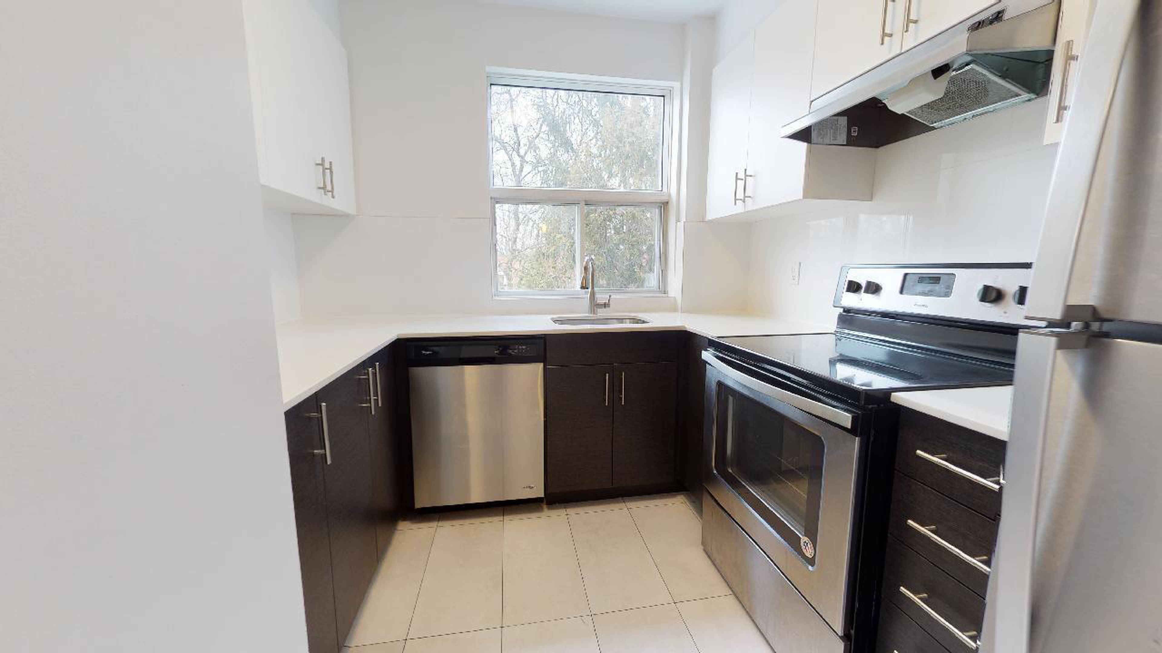 2 Bed  · 1 Bath for rent $1,332 / month