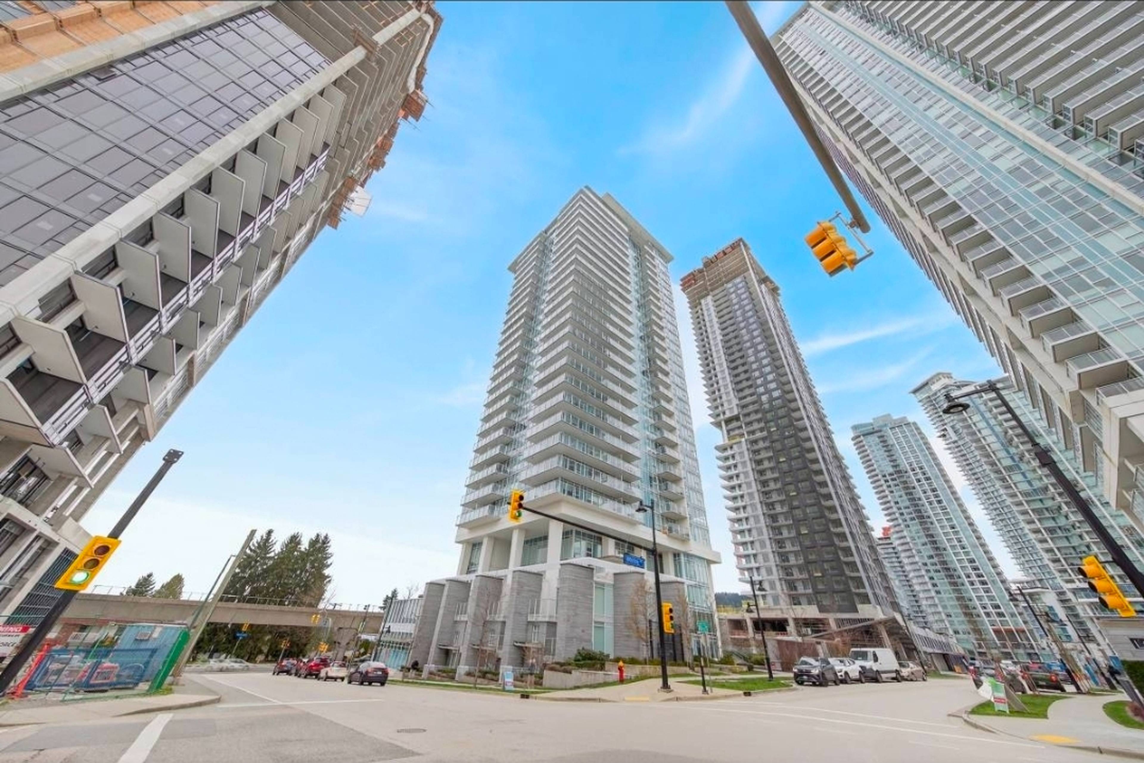 1 ch.  · 1 s. de bains for rent $1,980 / mois