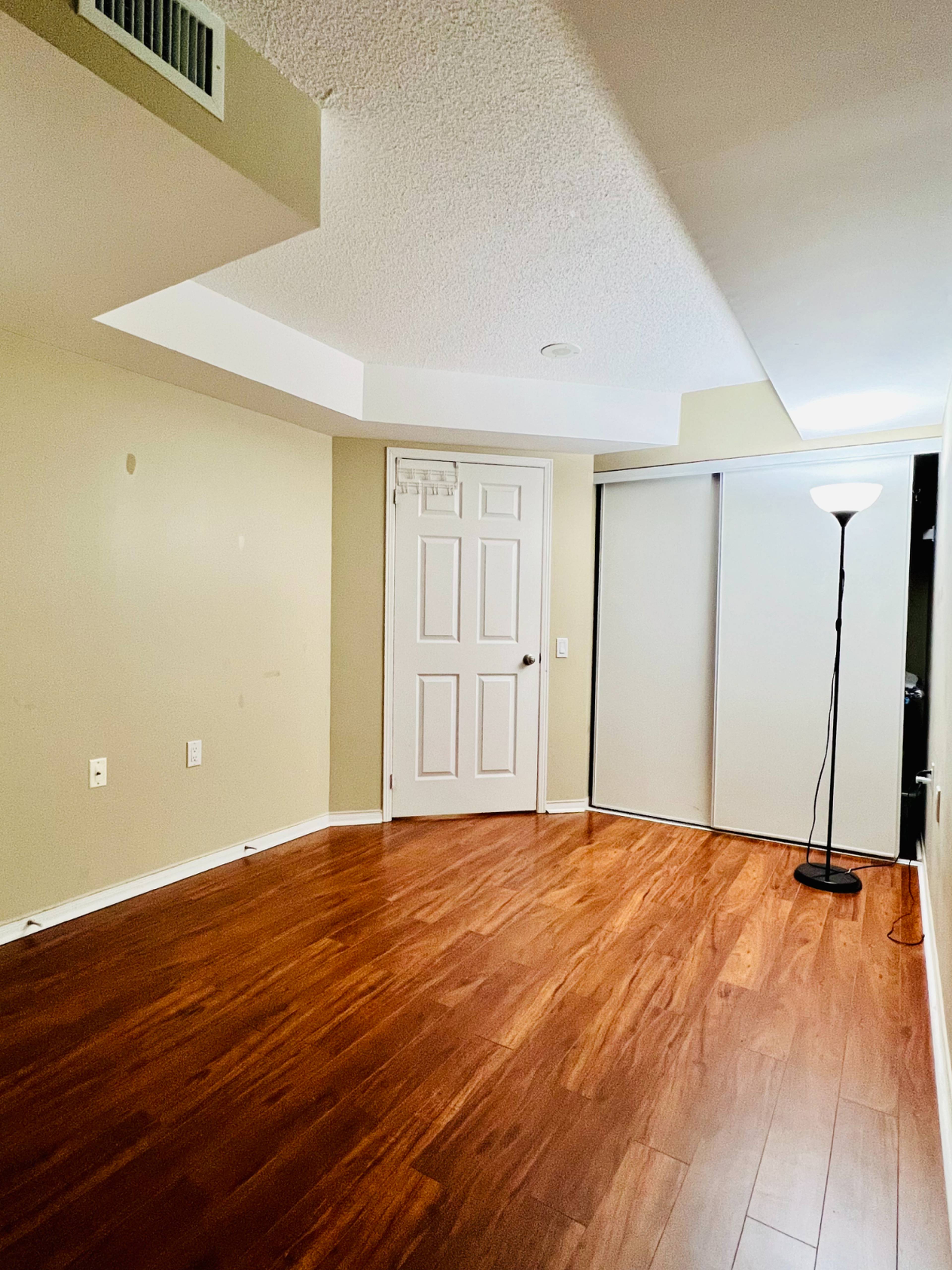 Room for rent $1,100 / month