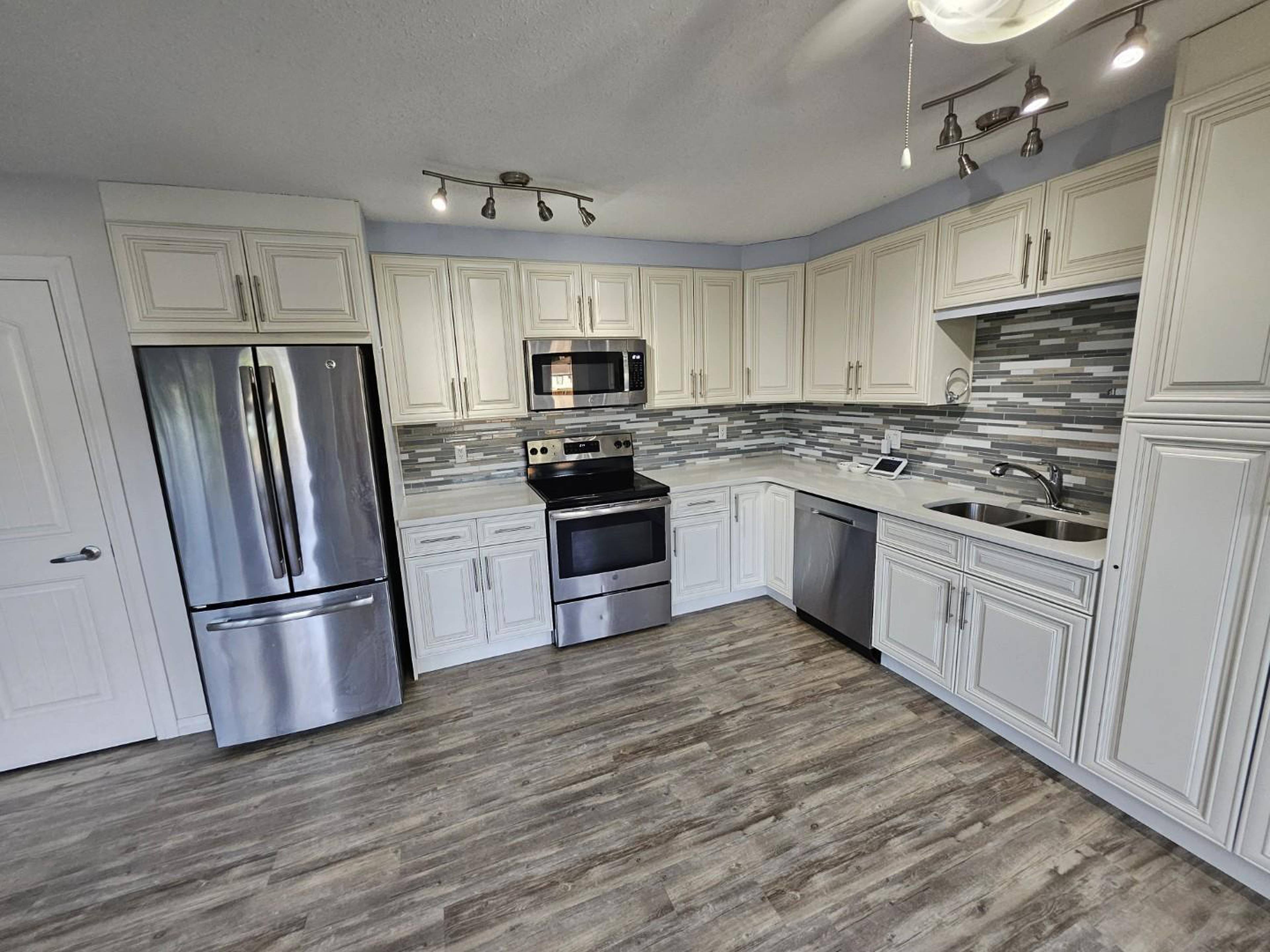 4 Bed  · 3 Bath for rent $2,100 / month