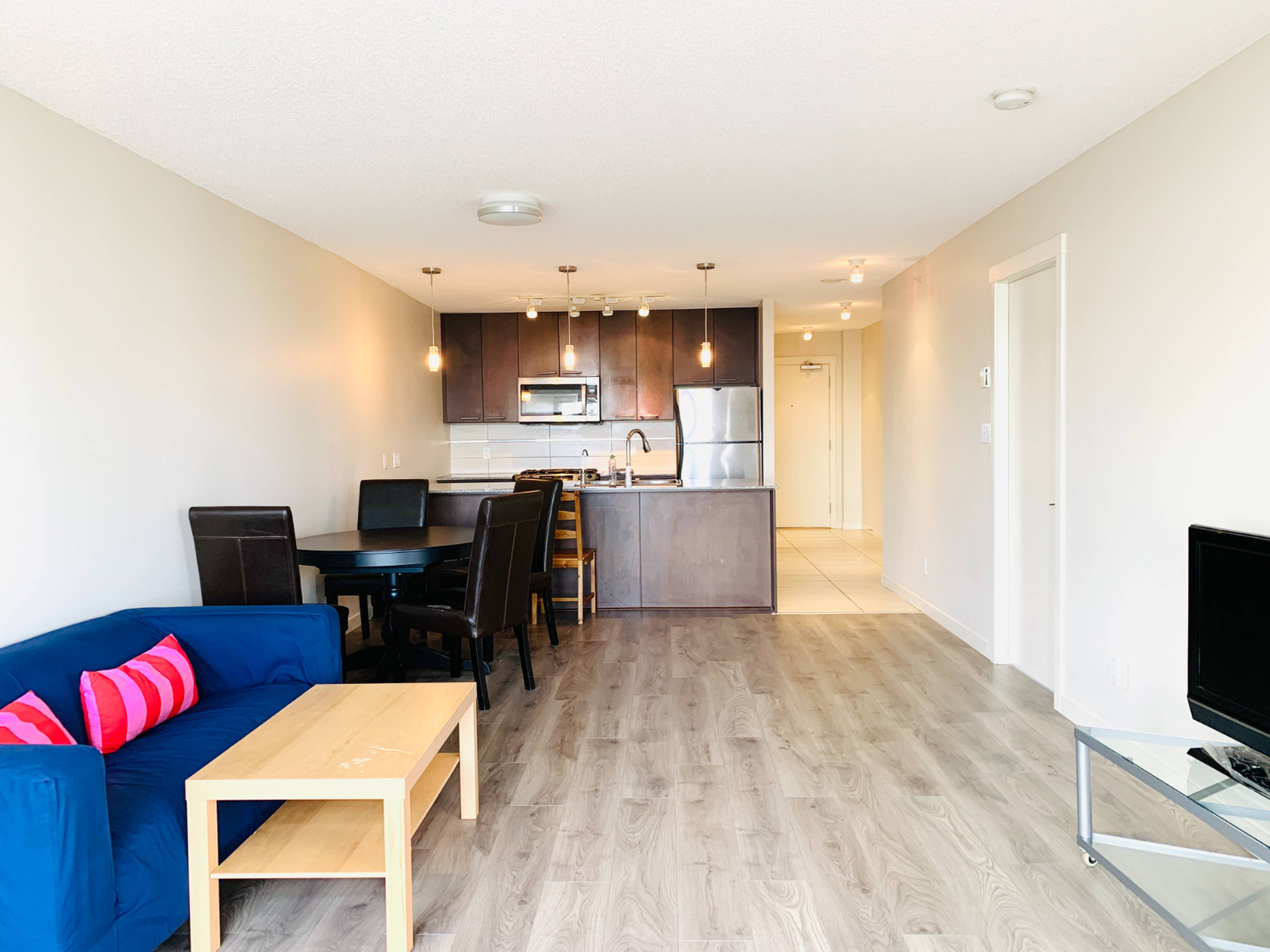 2 ch.  · 2 s. de bains for rent $2,600 / mois