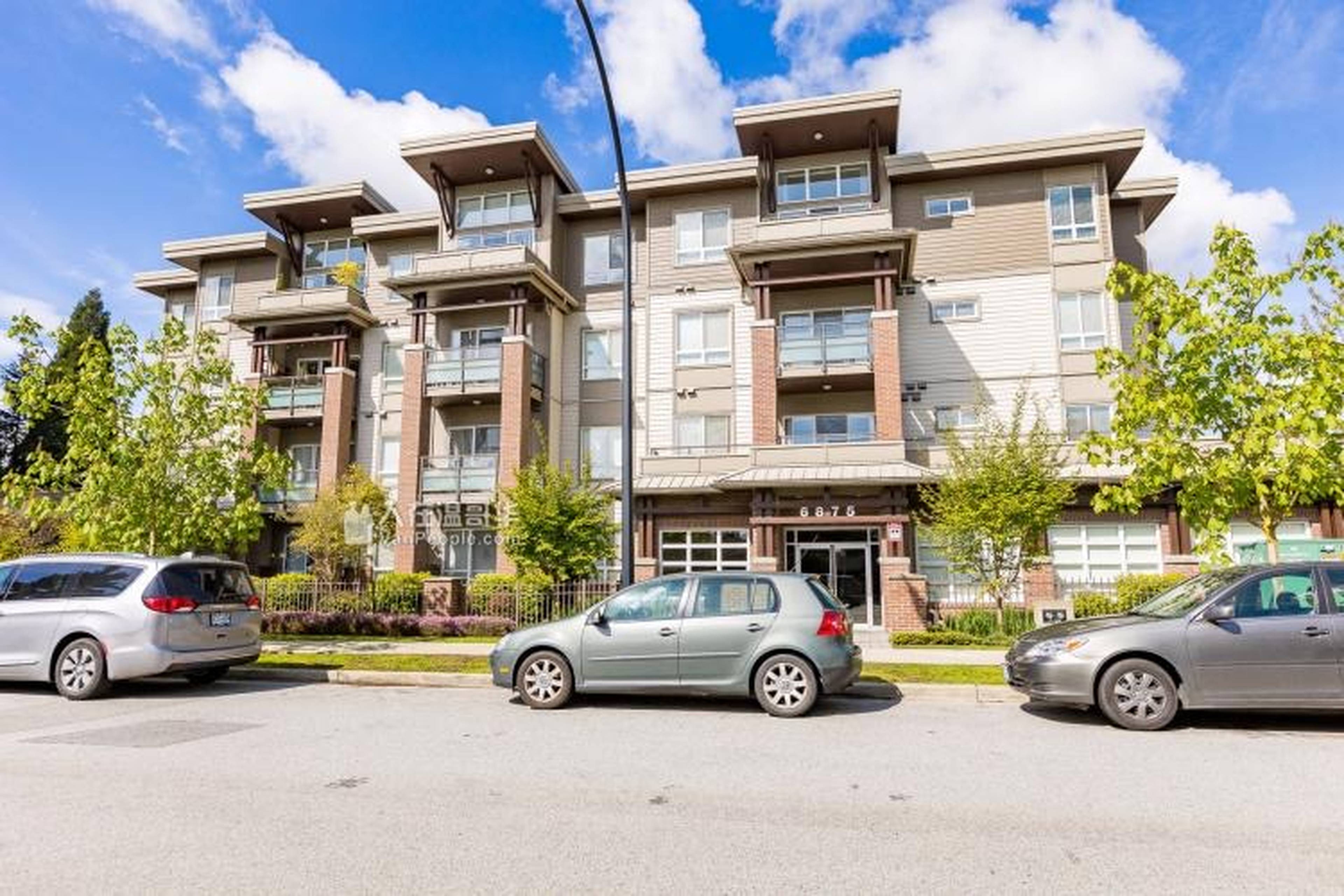 2 Bed  · 2 Bath for rent $2,800 / month