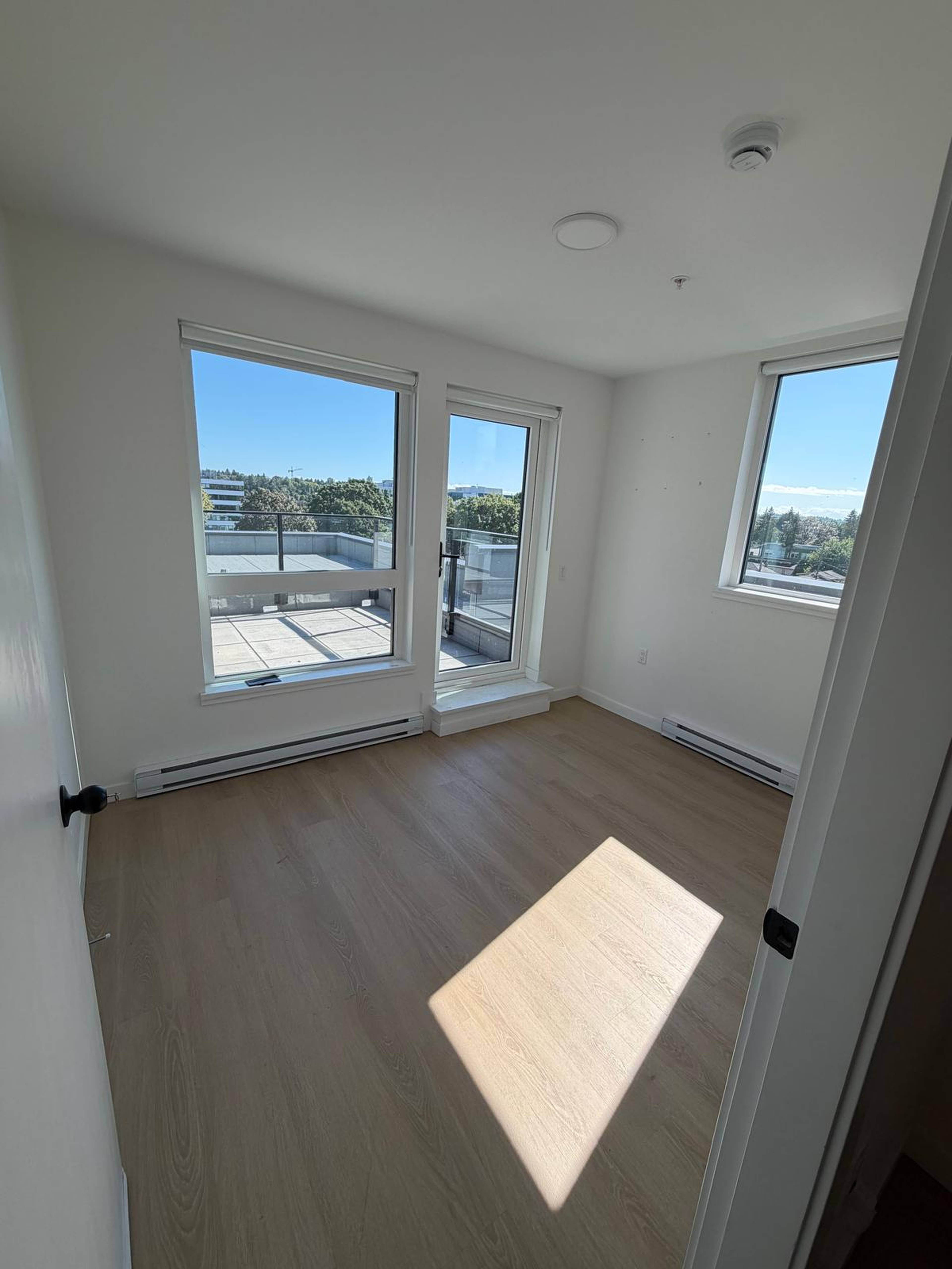 Room for rent $1,140 / month