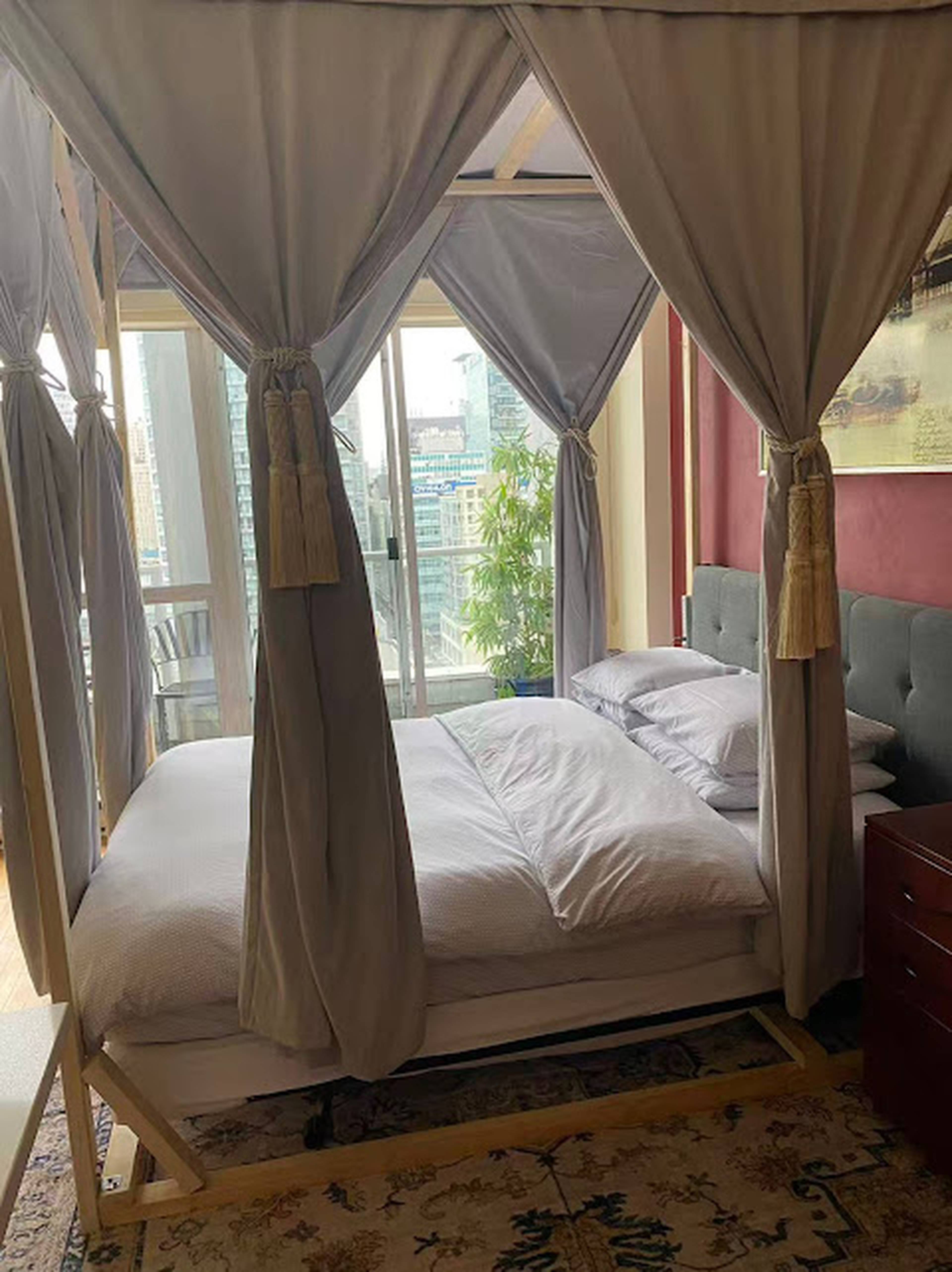 2 Bed  · 1 Bath for rent $3,800 / month
