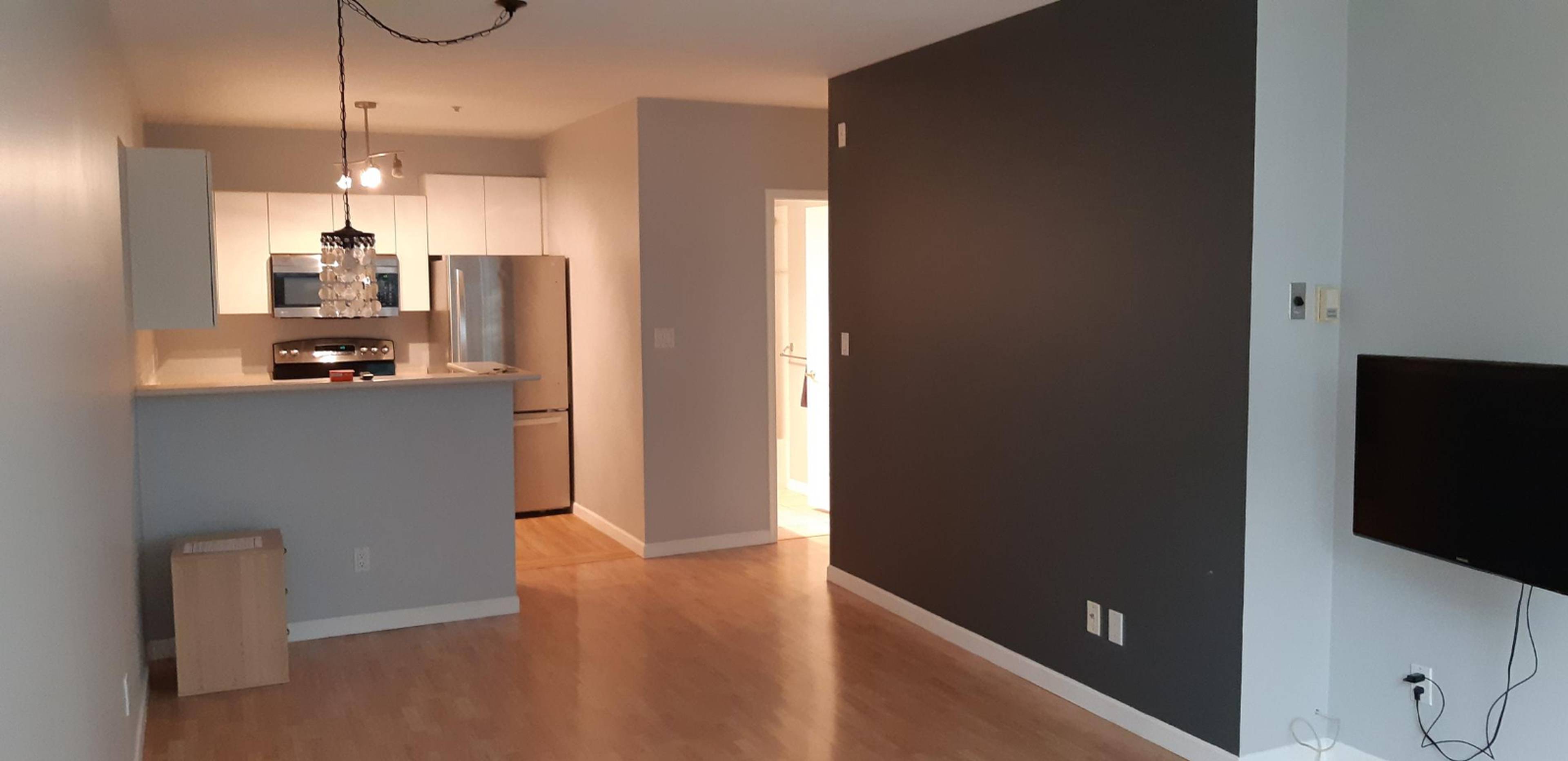 1 室  · 1 卫 for rent $2,195 / 月