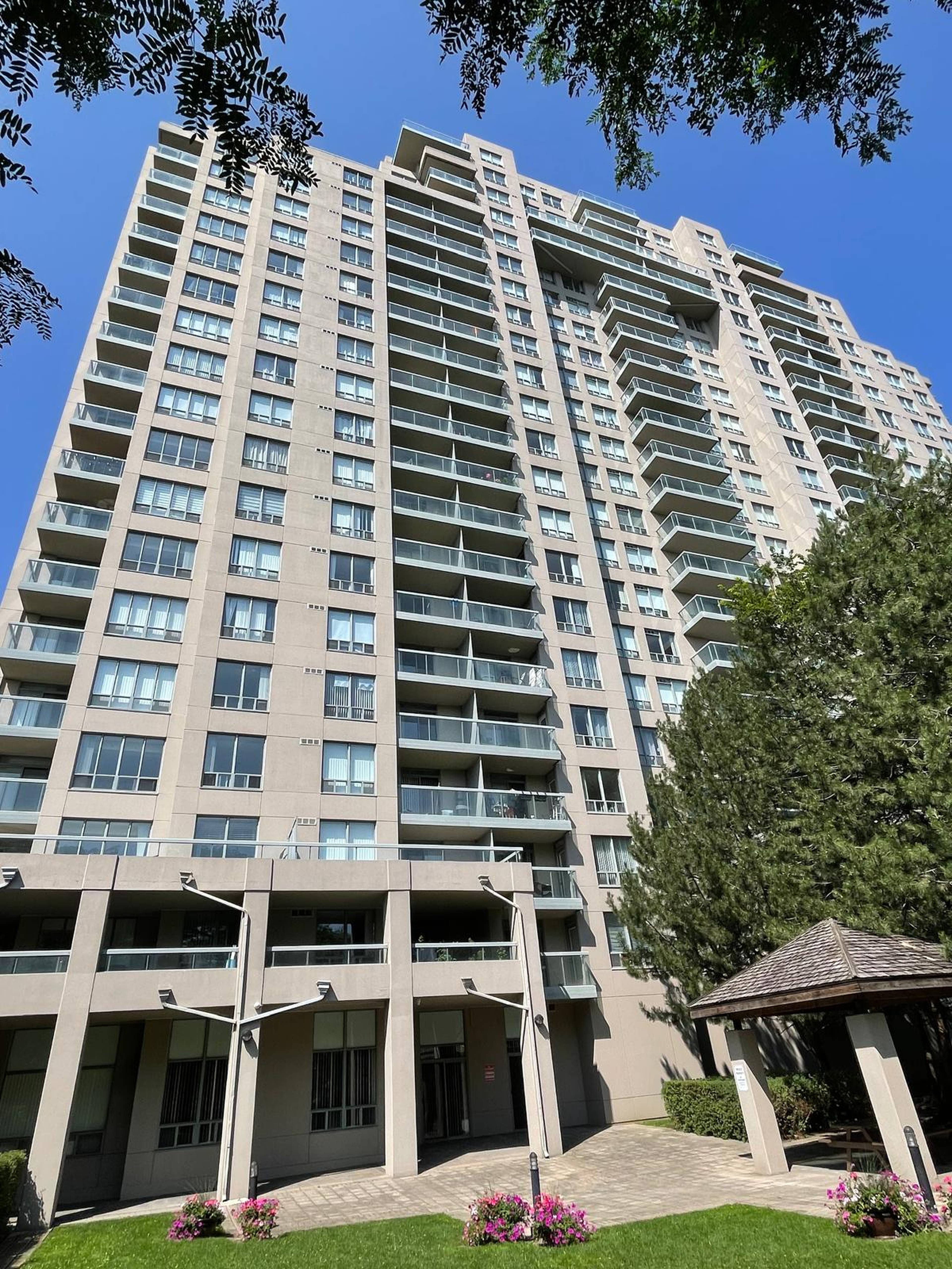 2 Bed  · 1 Bath for rent $2,700 / month