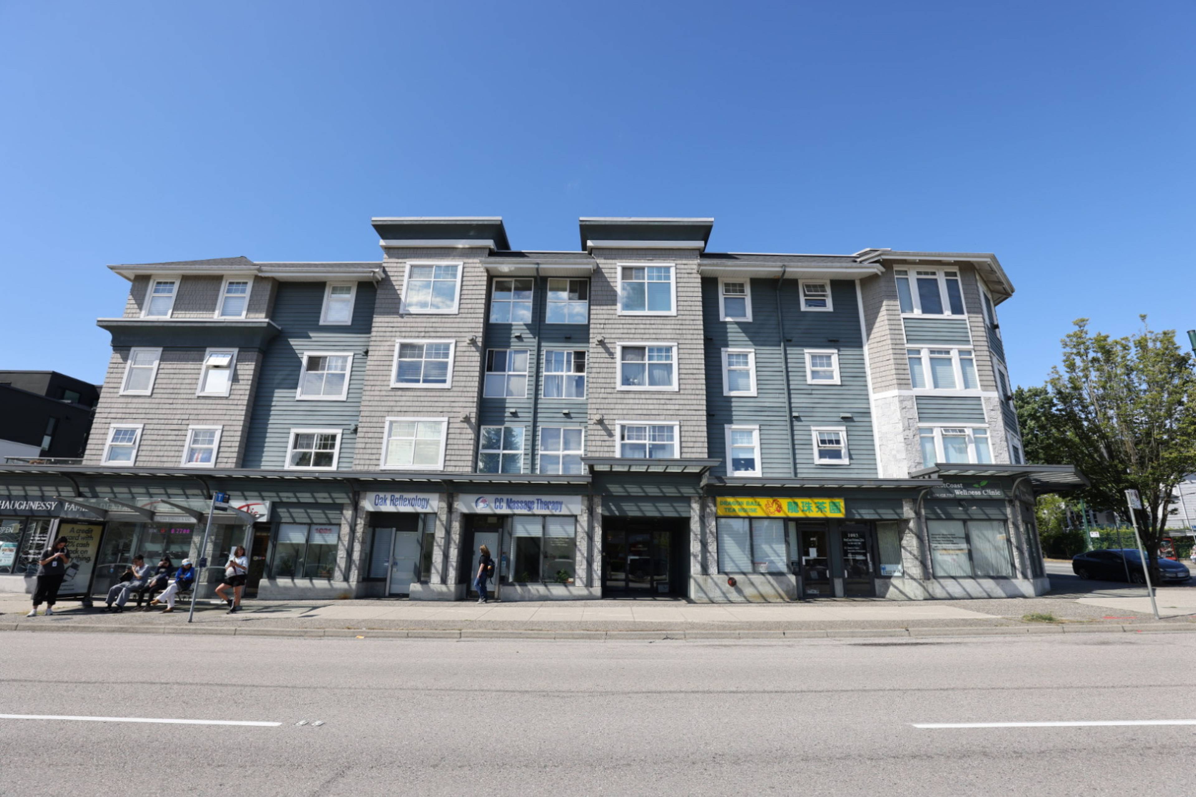 1 室  · 1 卫 for rent $2,100 / 月