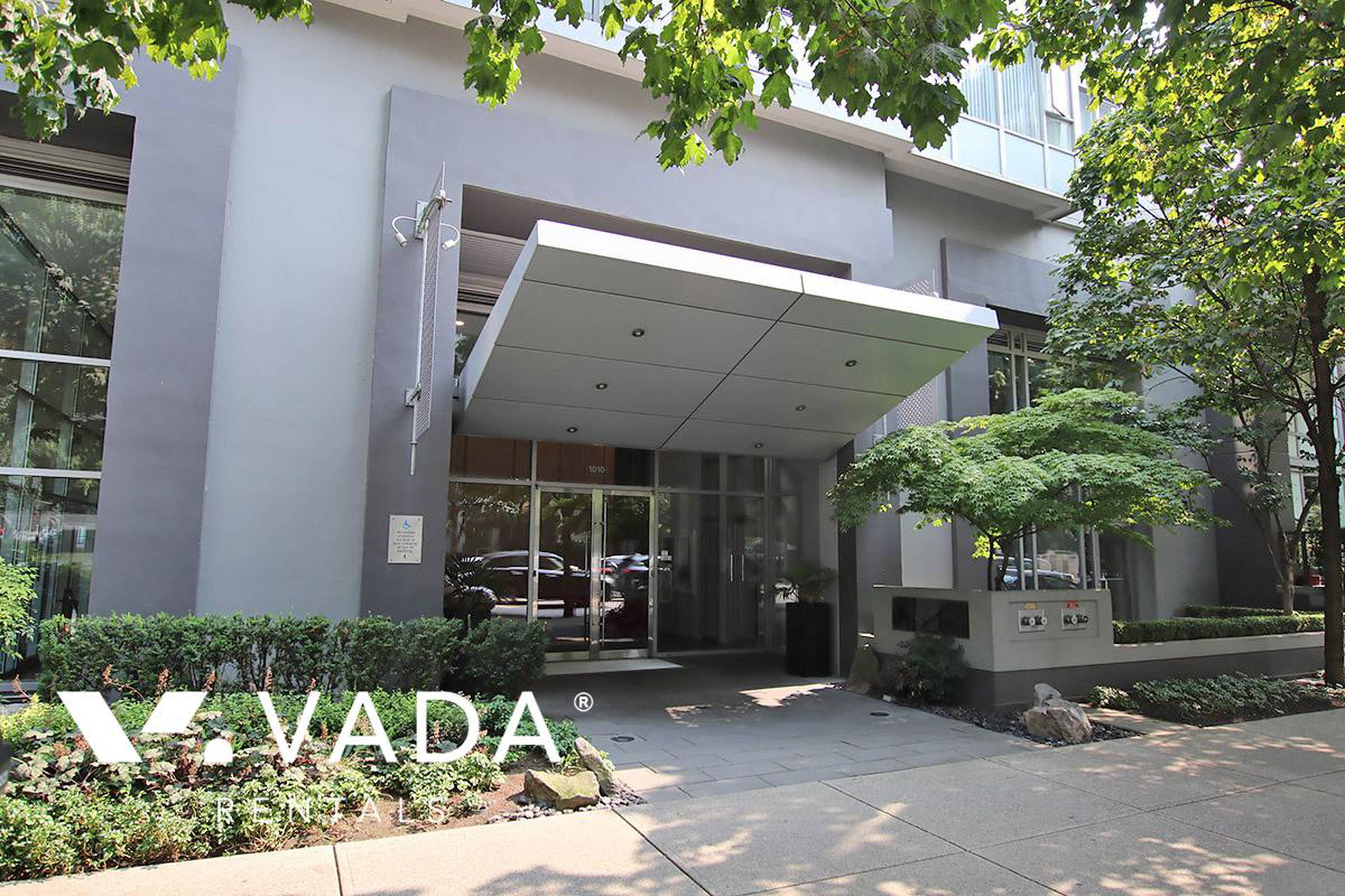 1 室  · 1 卫 for rent $2,200 / 月