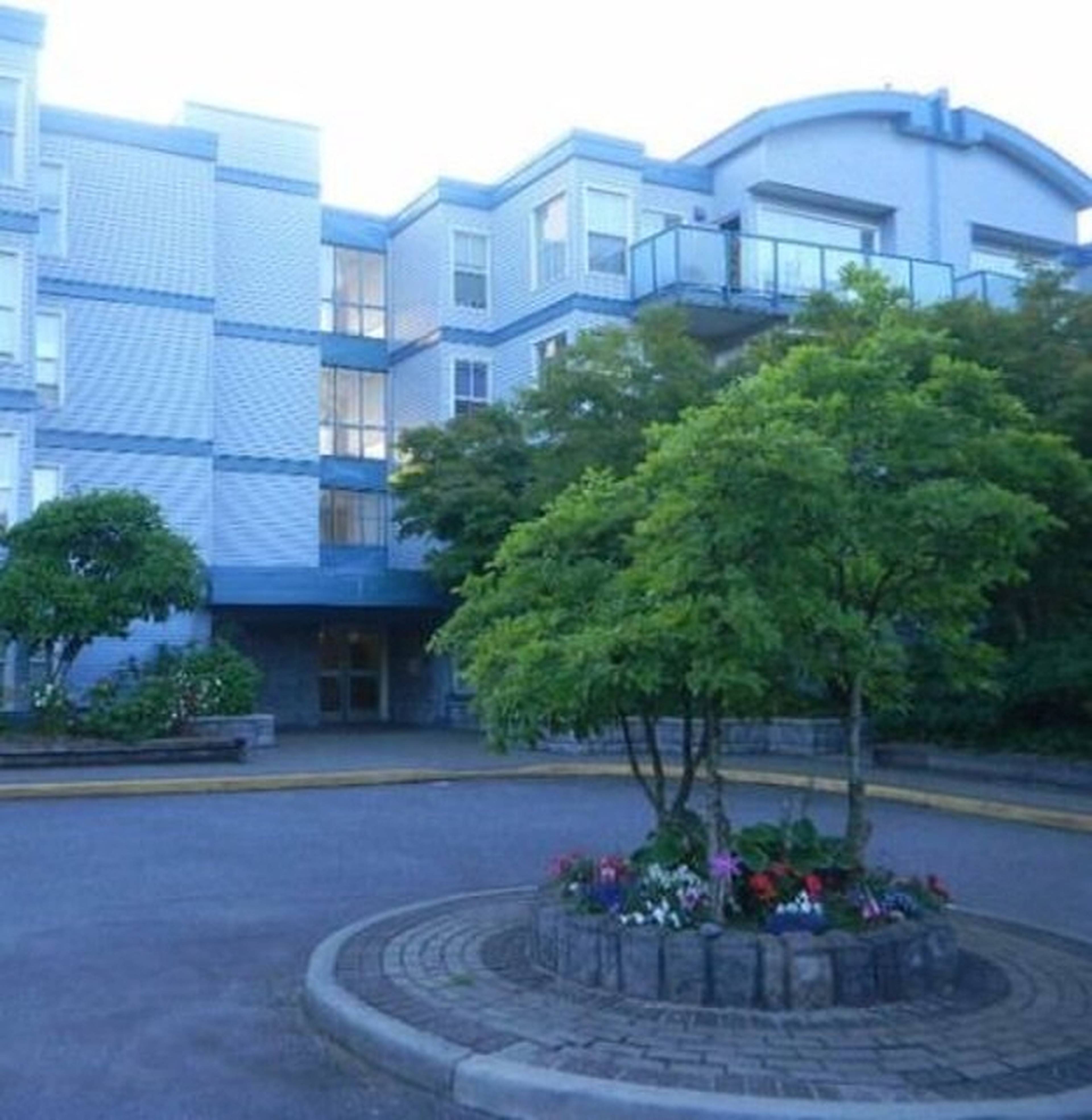 2 室  · 1 卫 for rent $2,150 / 月