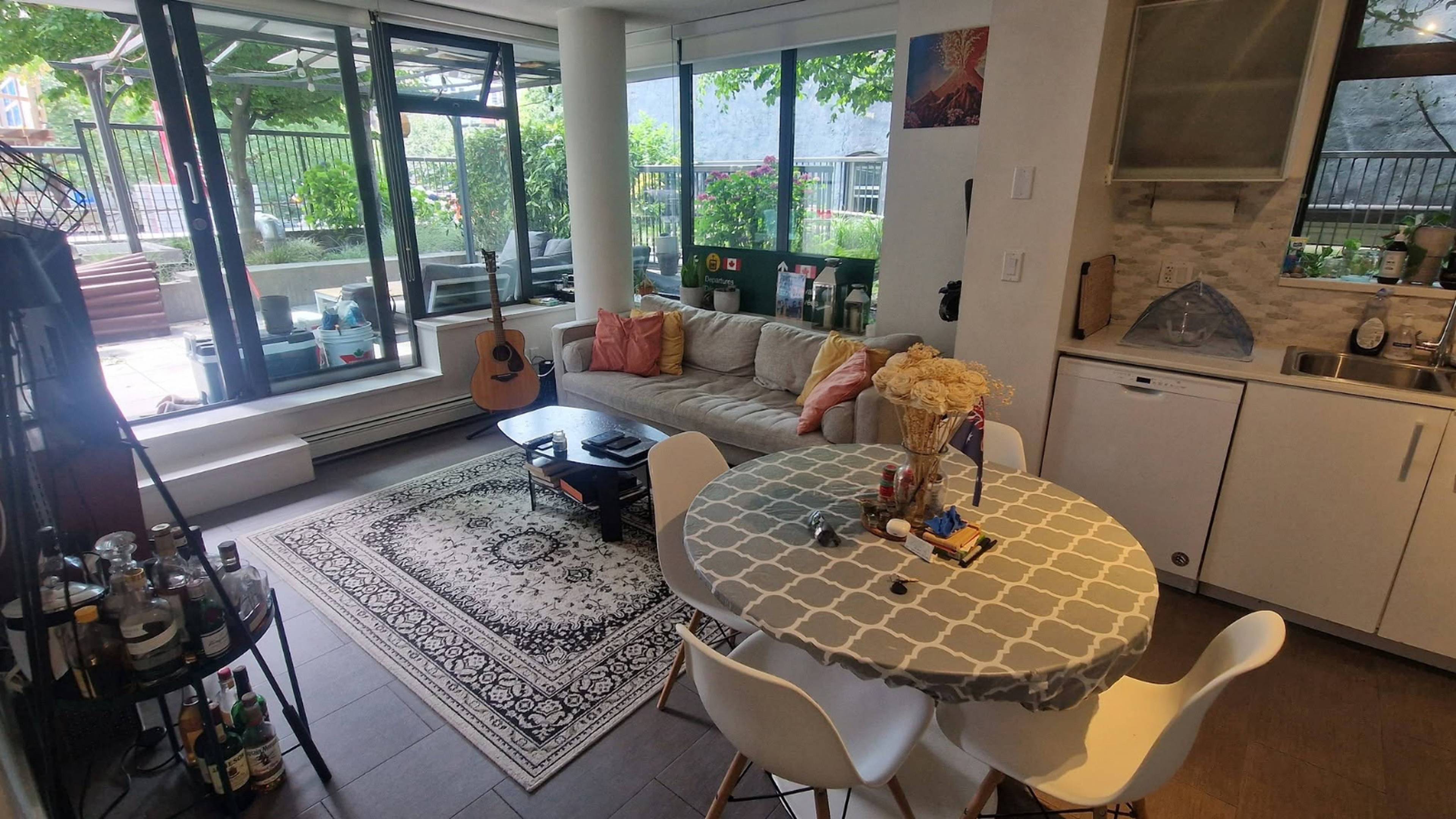 单间 for rent $1,700 / 月