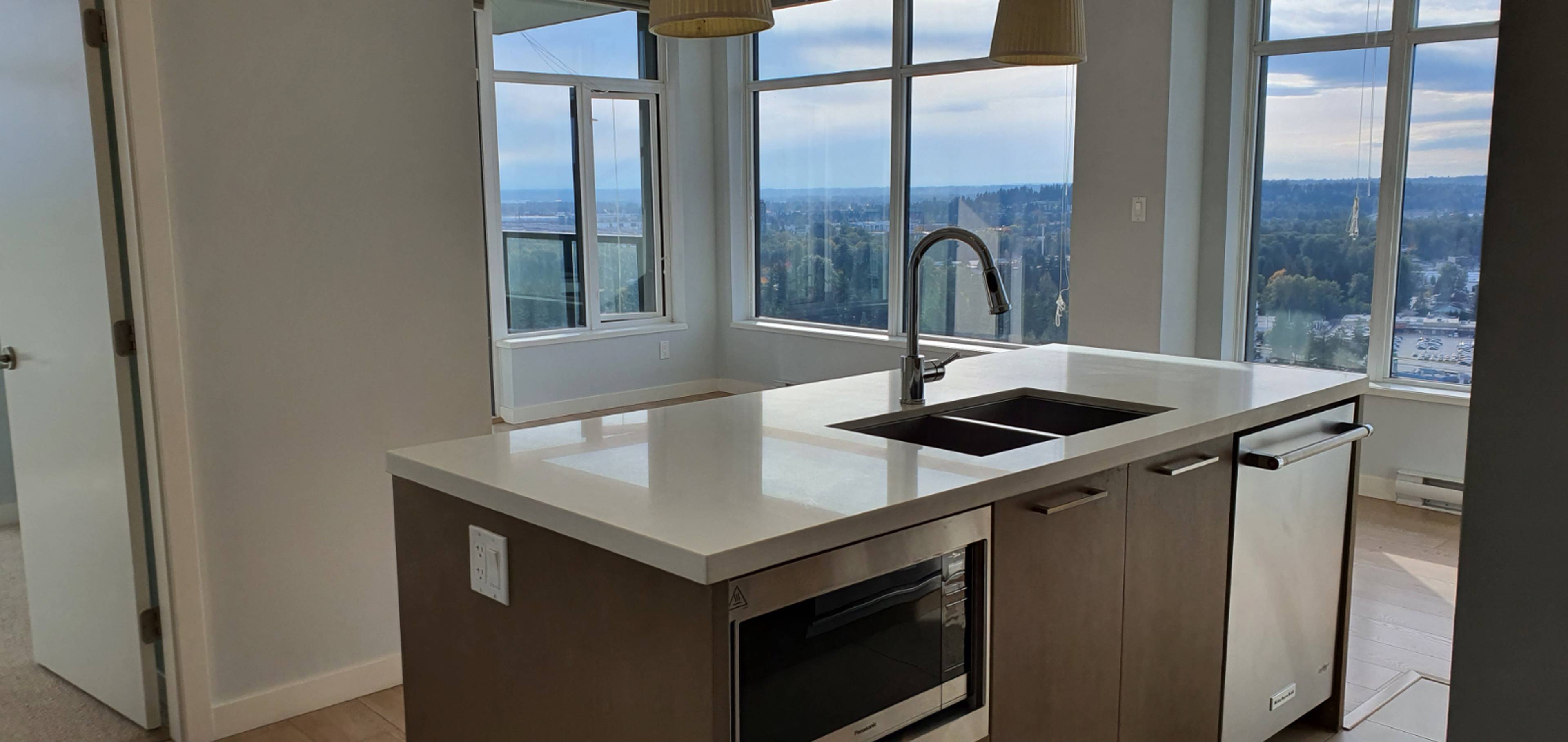 1 ch.  · 1 s. de bains for rent $2,349 / mois
