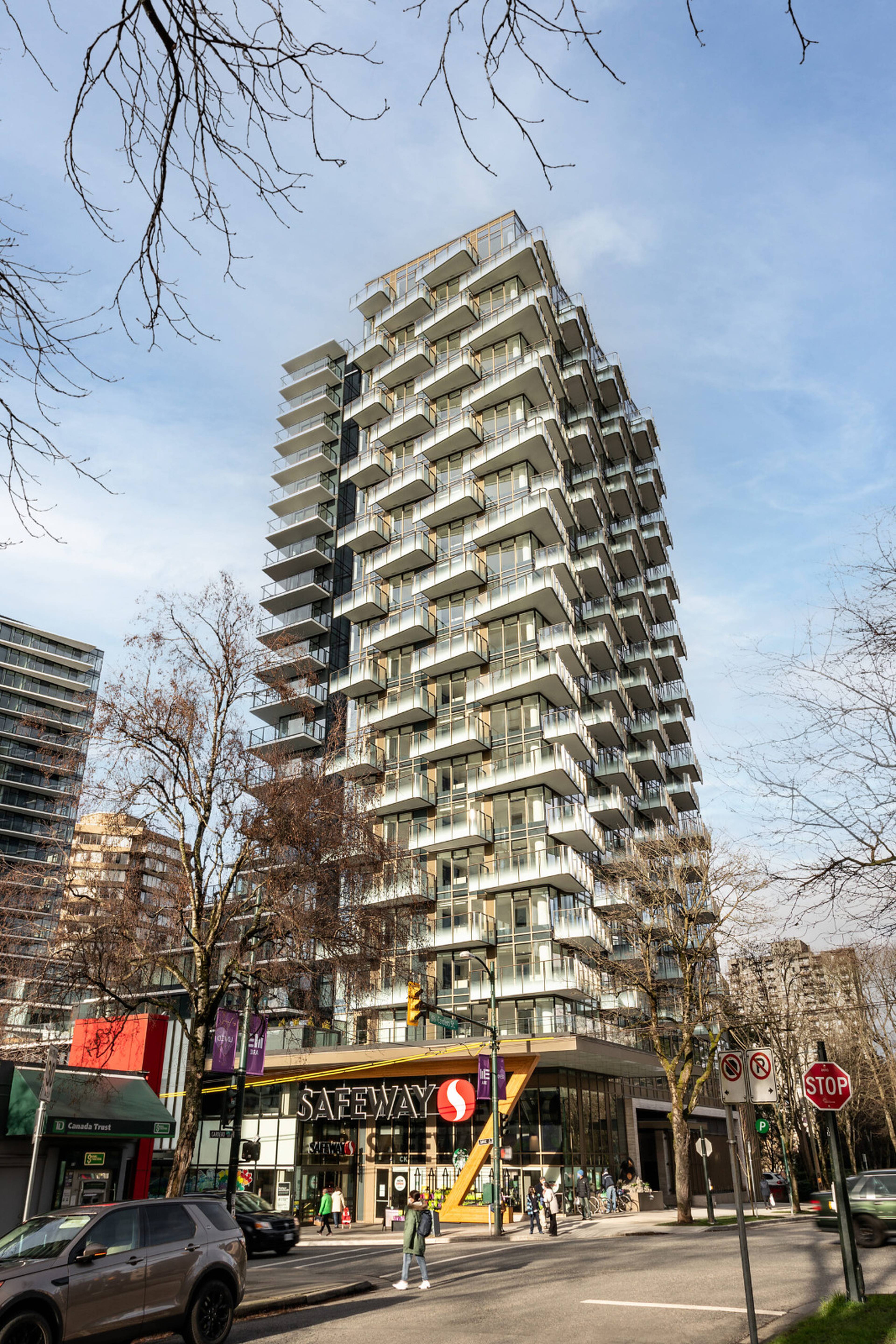 1 ch.  · 1 s. de bains for rent $3,294 / mois