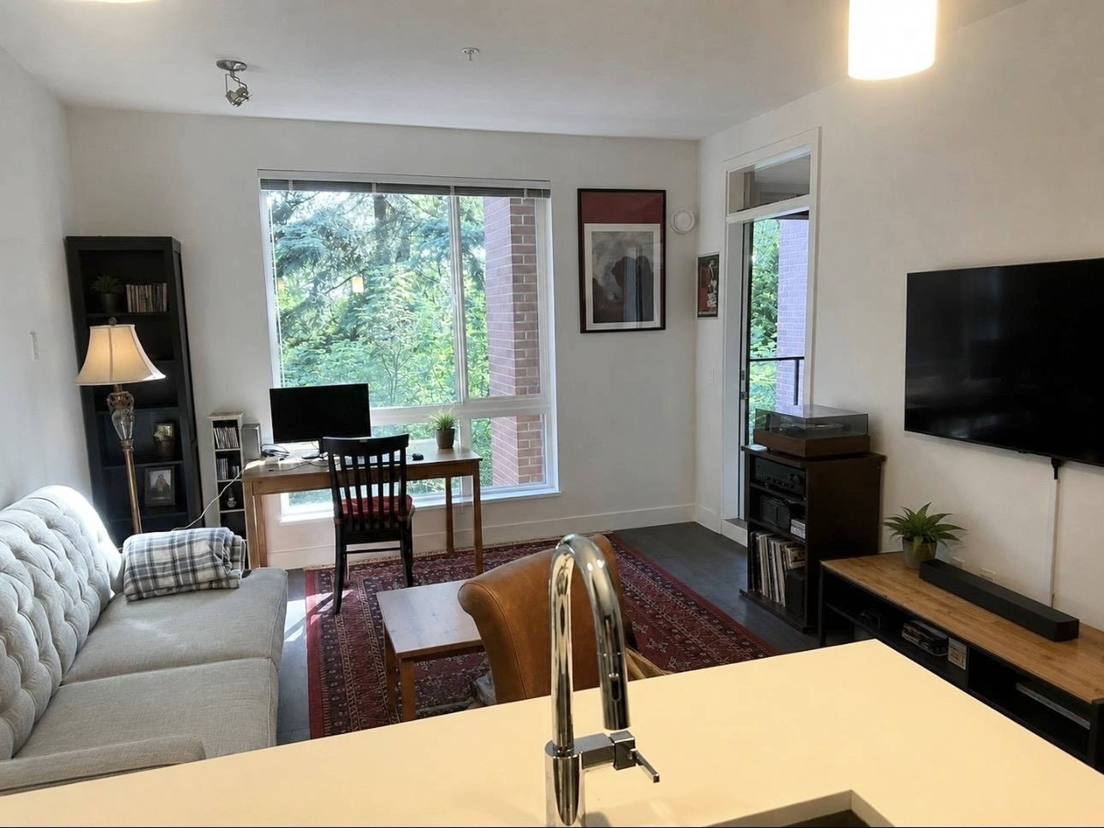 1 ch.  · 1 s. de bains for rent $2,650 / mois
