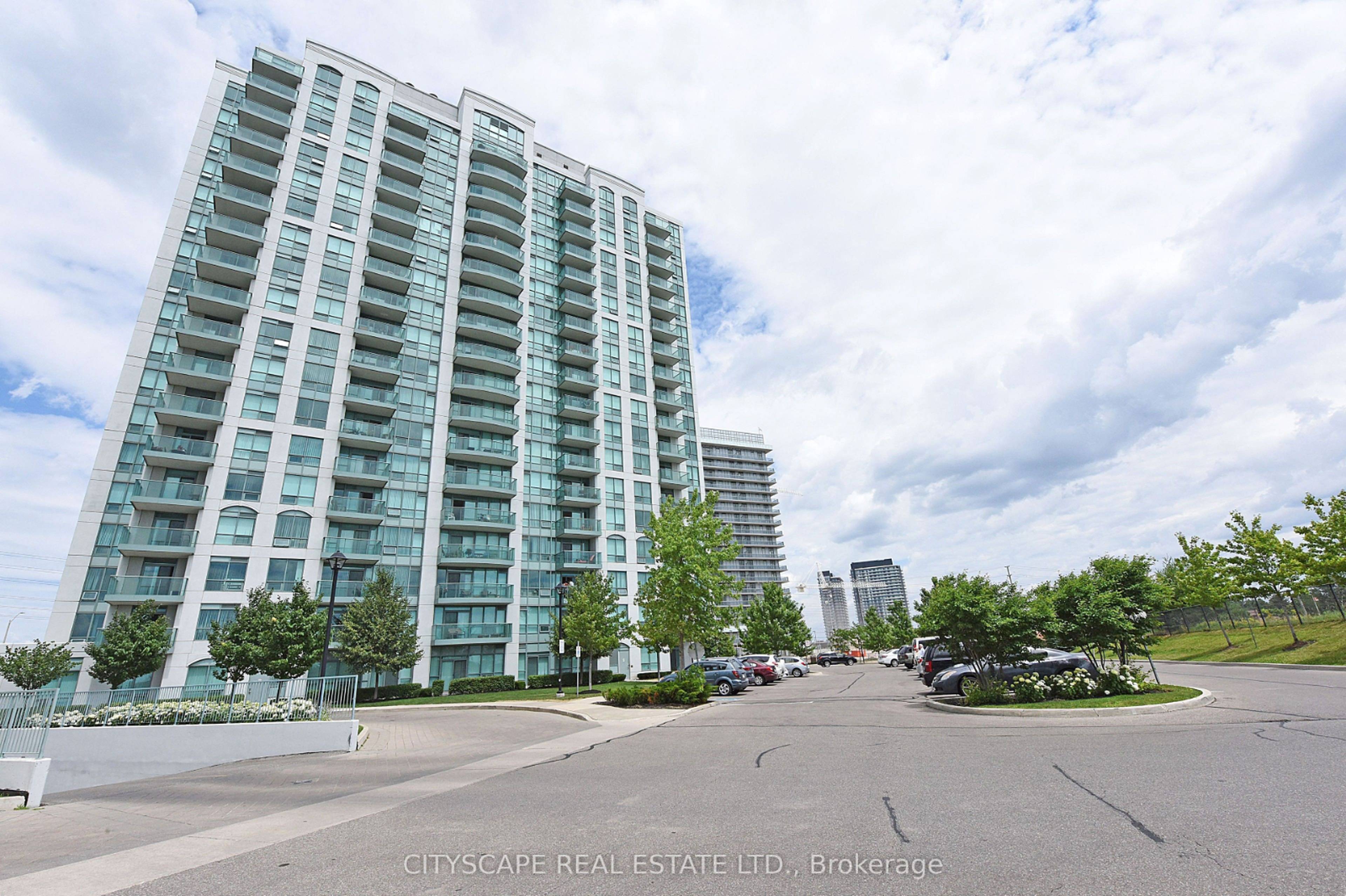 1 ch.  · 1 s. de bains for rent $1,000 / mois
