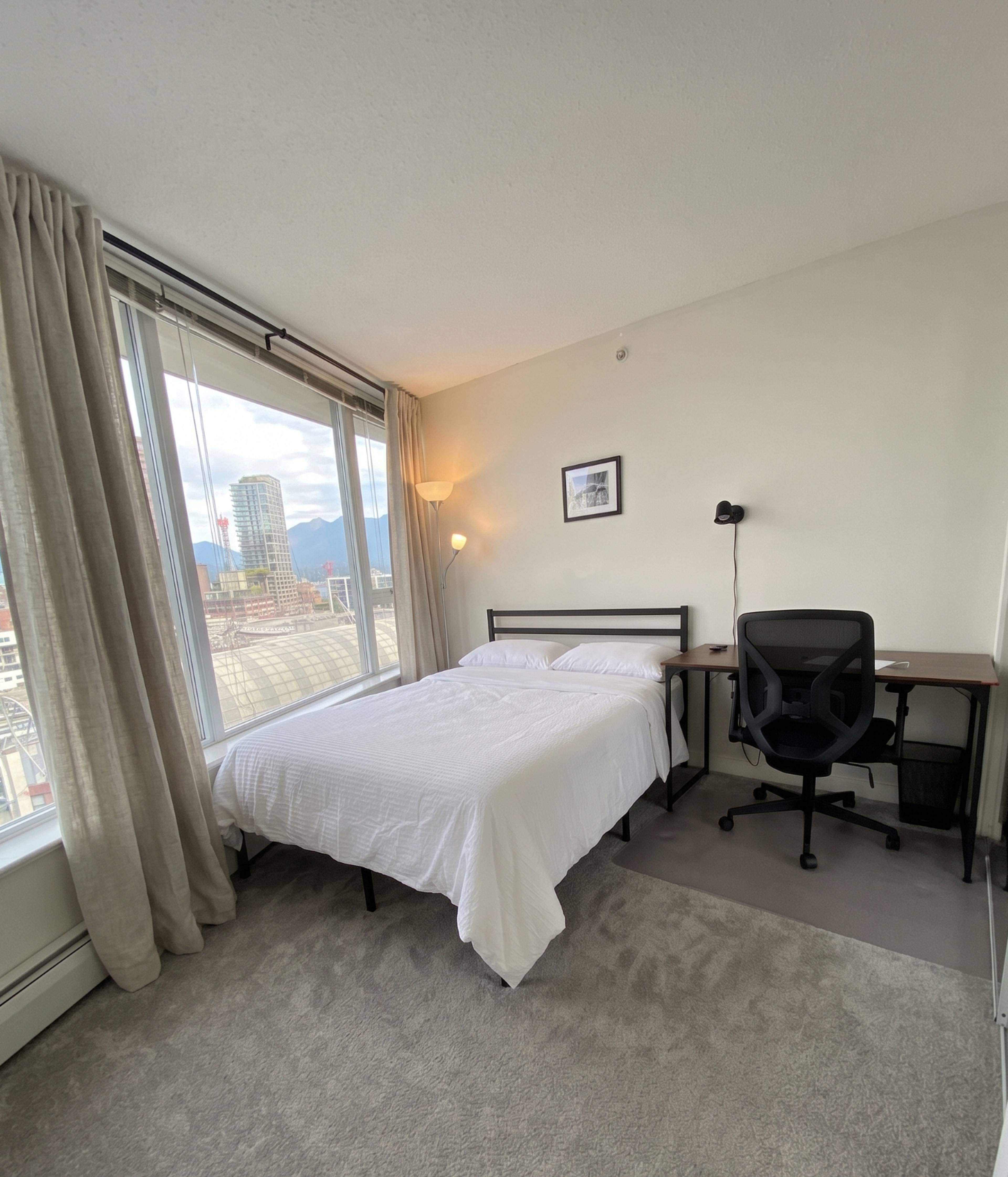Chambre for rent $2,200 / mois