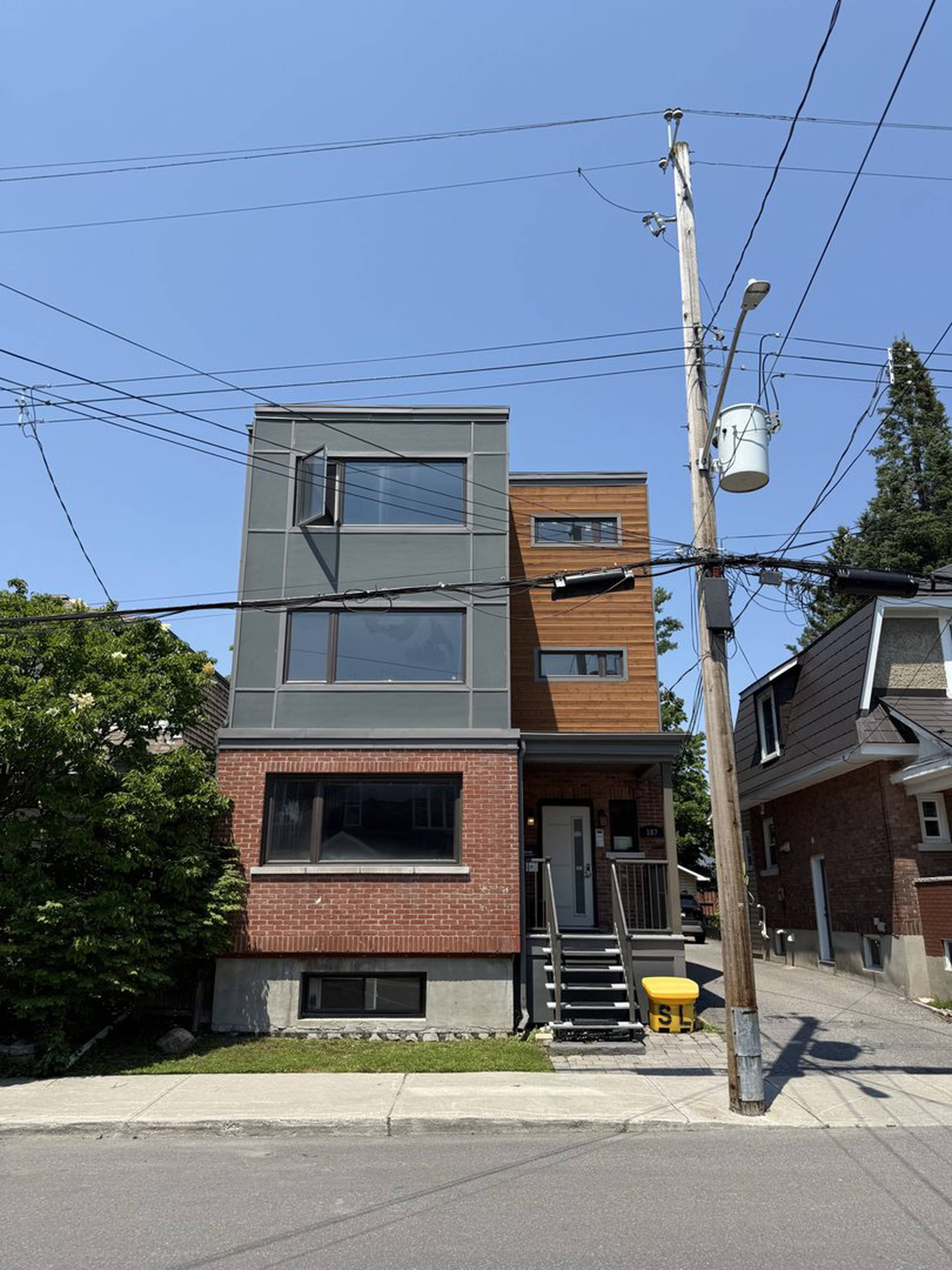 4 Bed  · 2 Bath for rent $3,400 / month