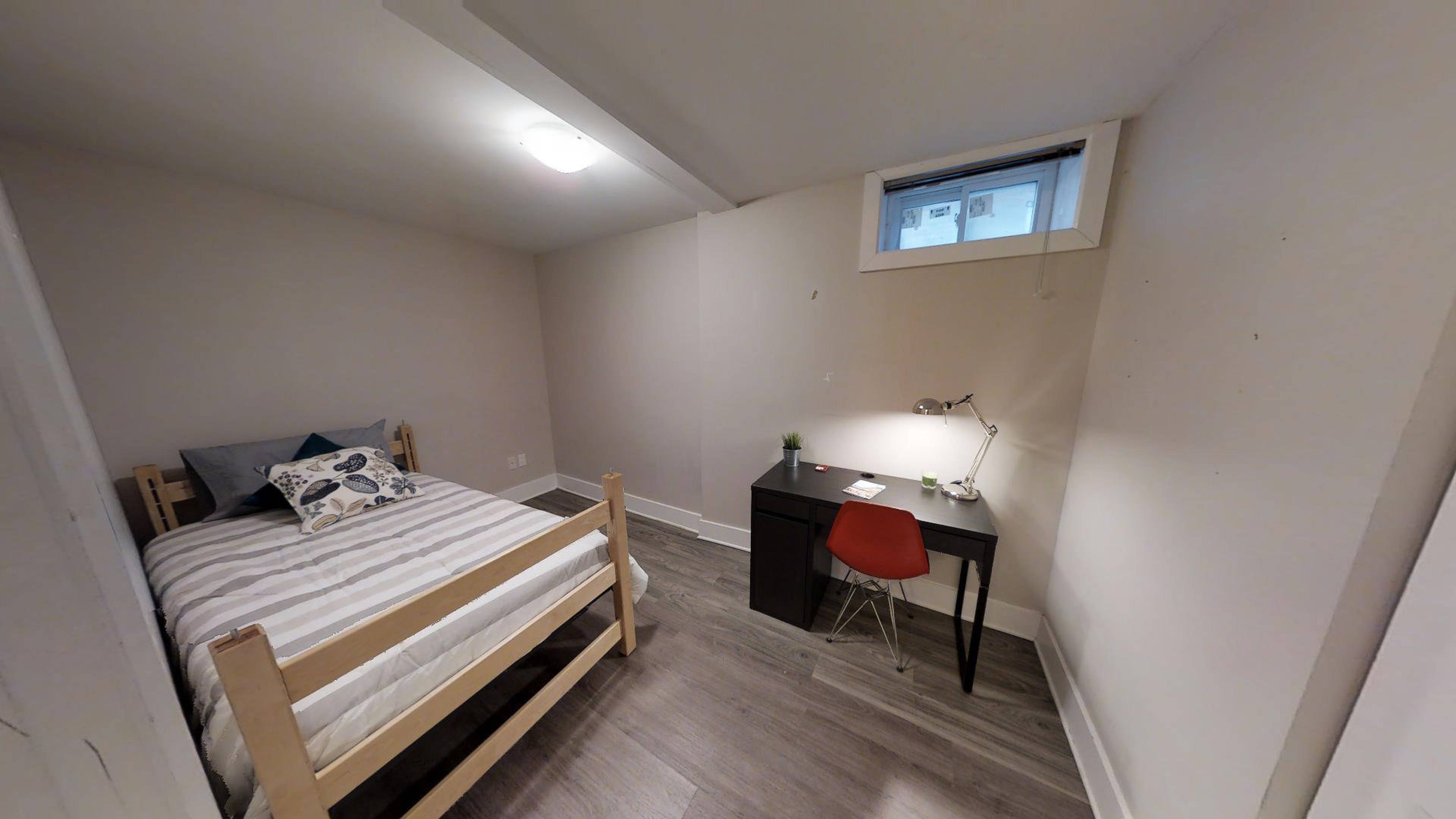 4 Bed  · 2 Bath for rent $800 / month