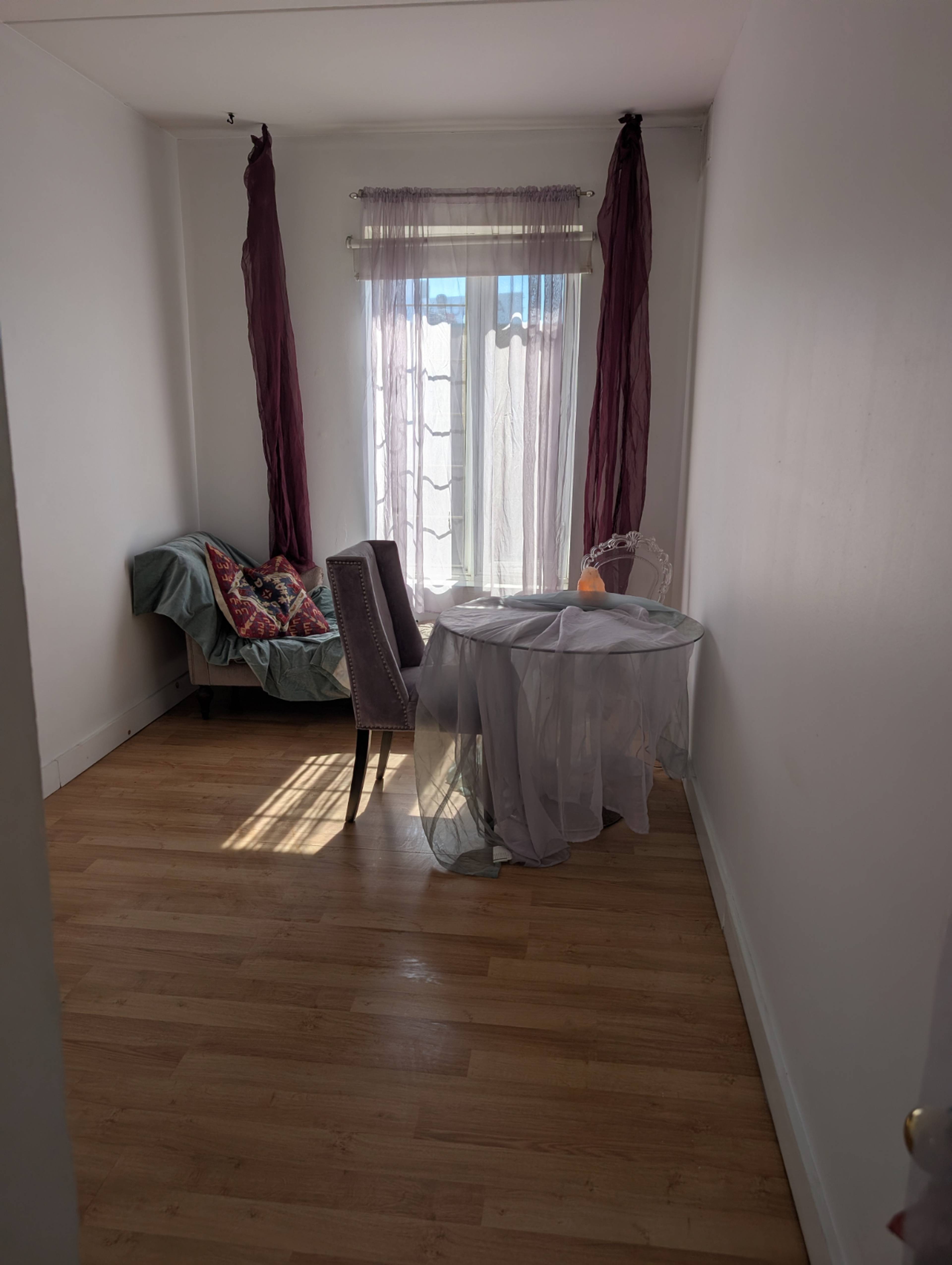 Chambre for rent $1,000 / mois