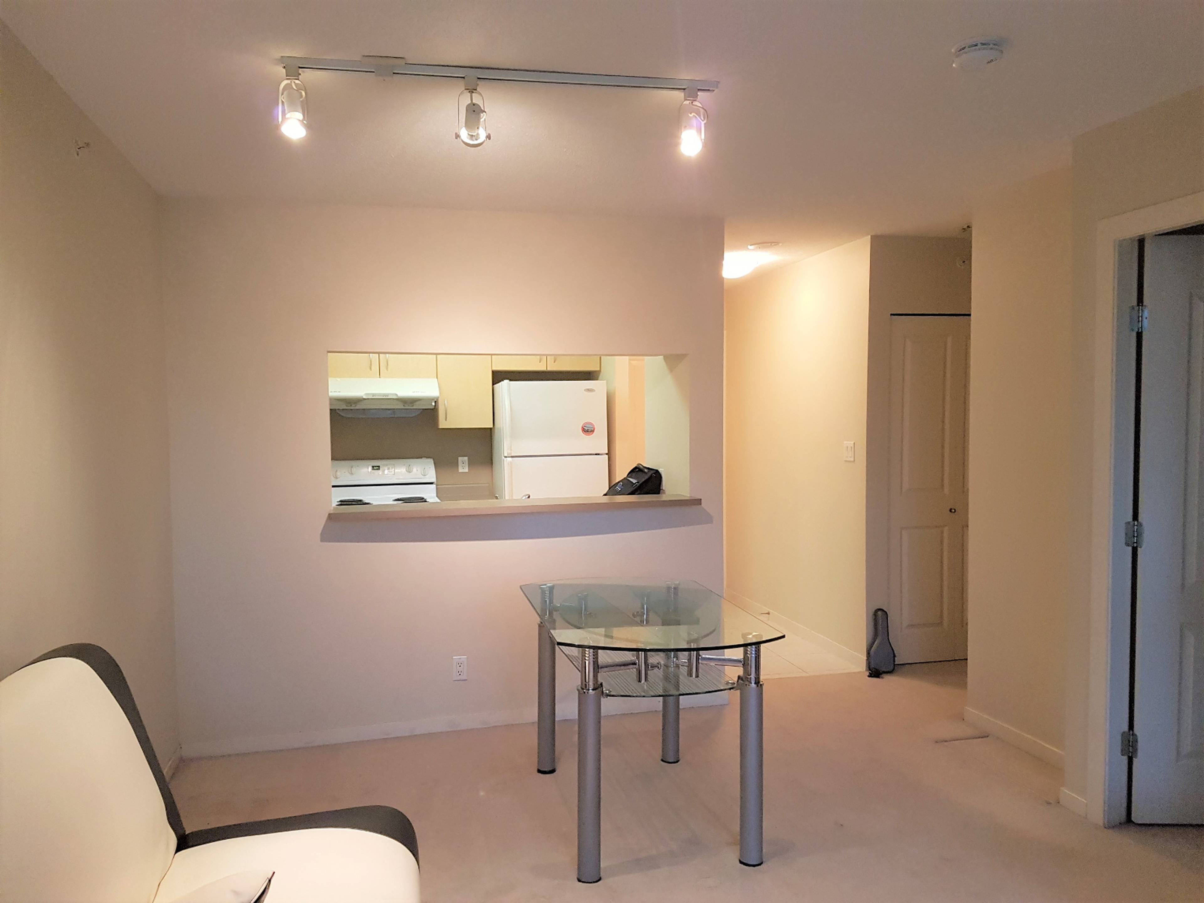 1 室  · 1 卫 for rent $2,000 / 月