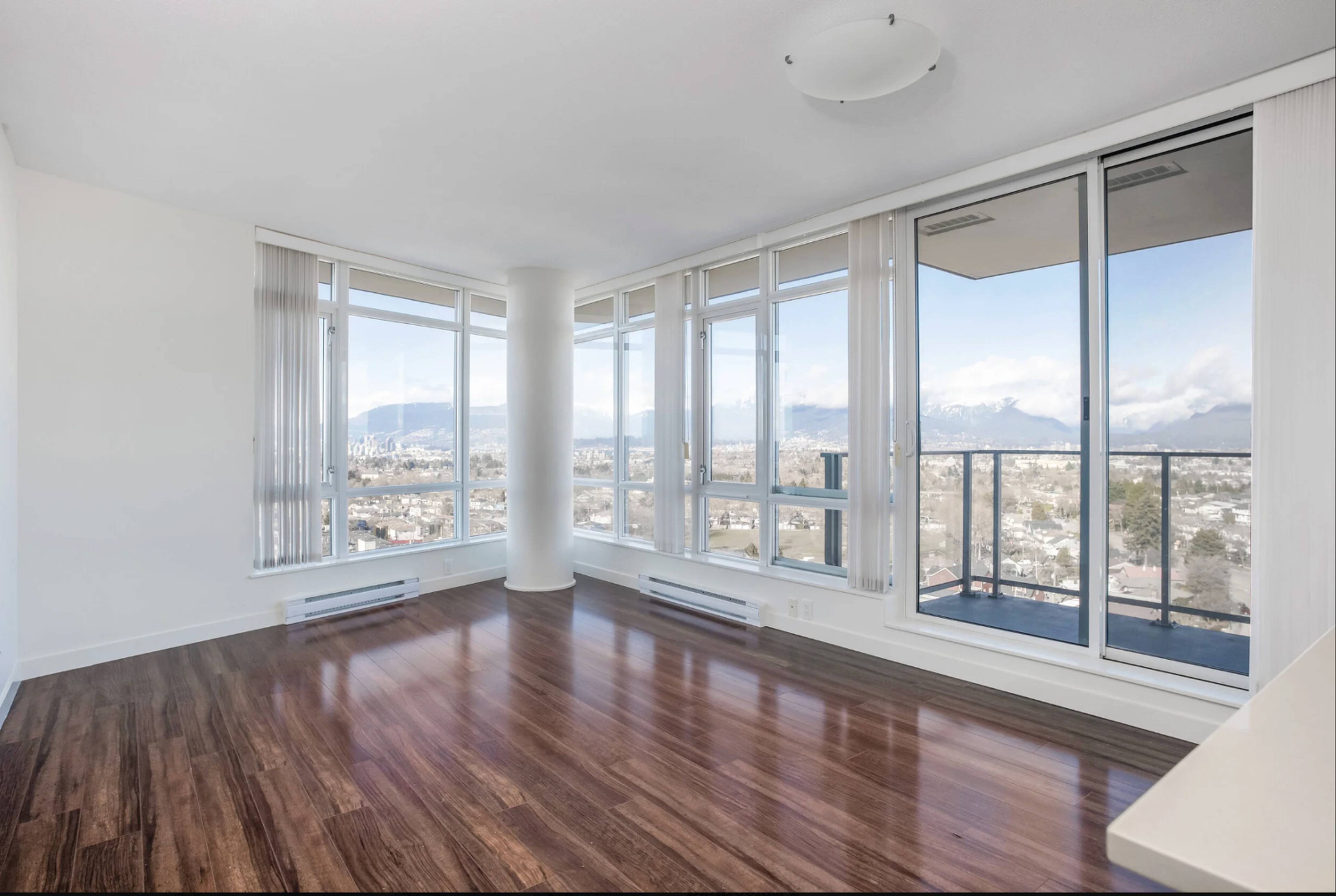 2 ch.  · 2 s. de bains for rent $3,400 / mois