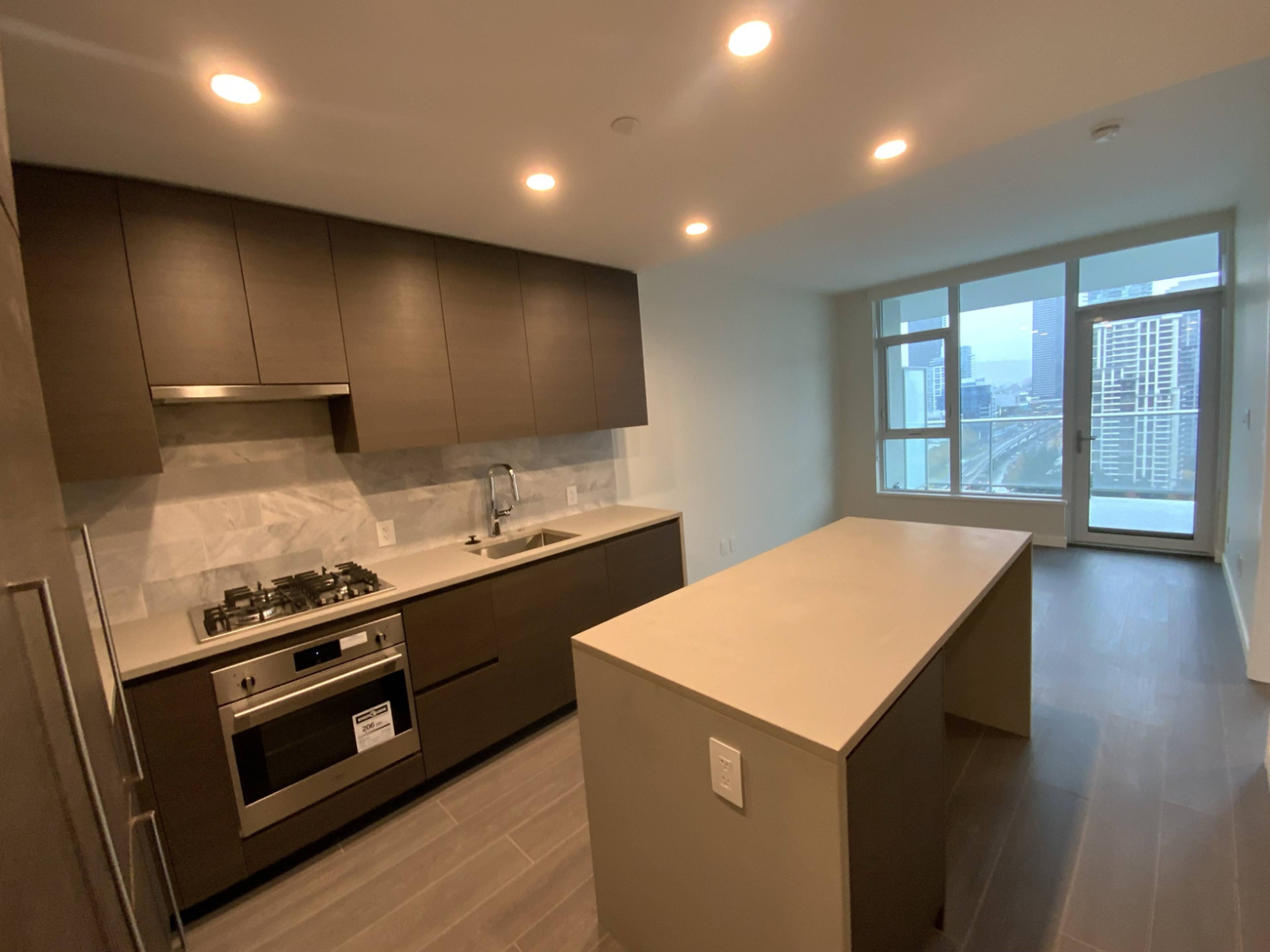 2 室  · 2 卫 for rent $2,800 / 月