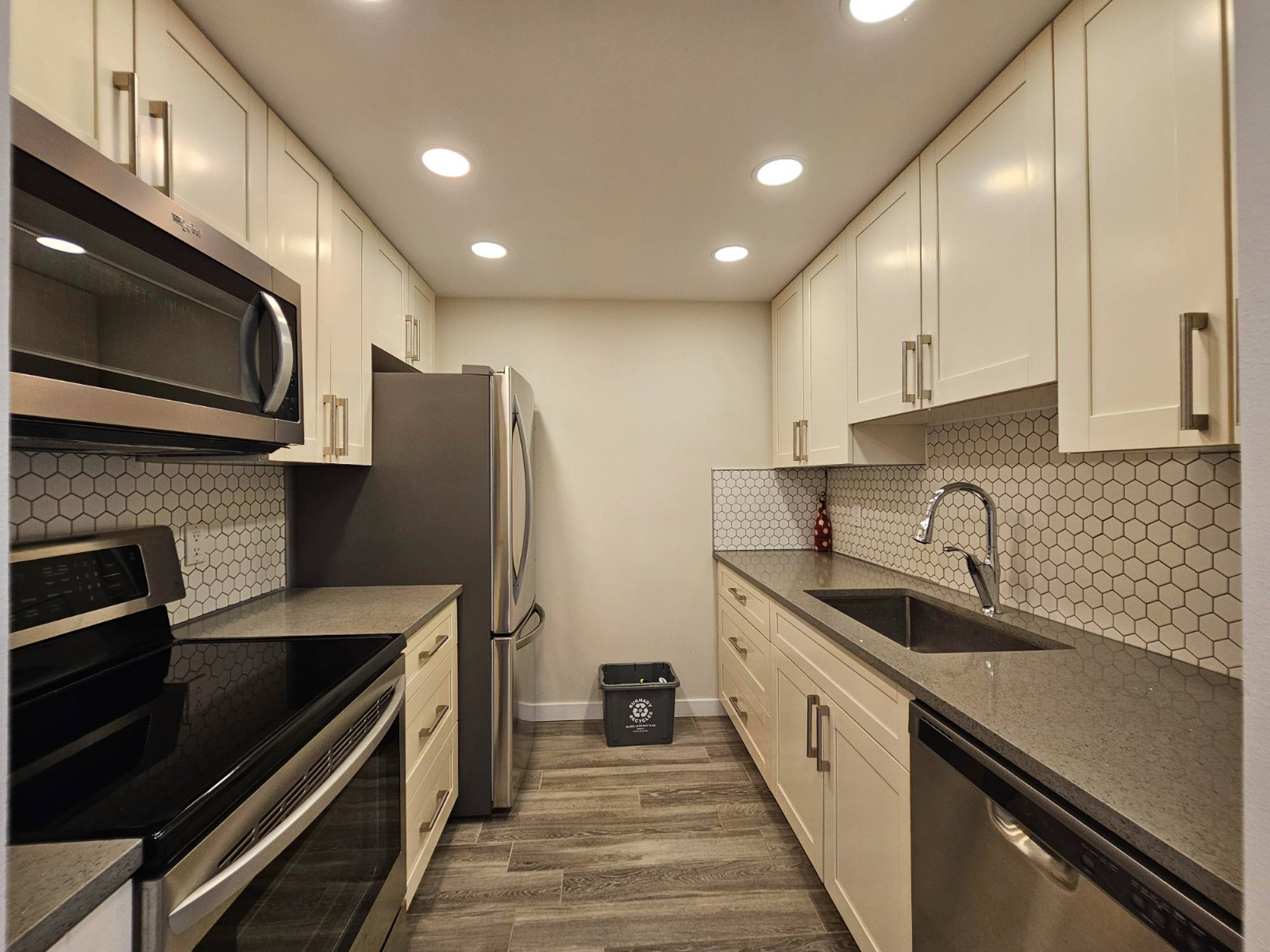2 Bed  · 1 Bath for rent $2,700 / month