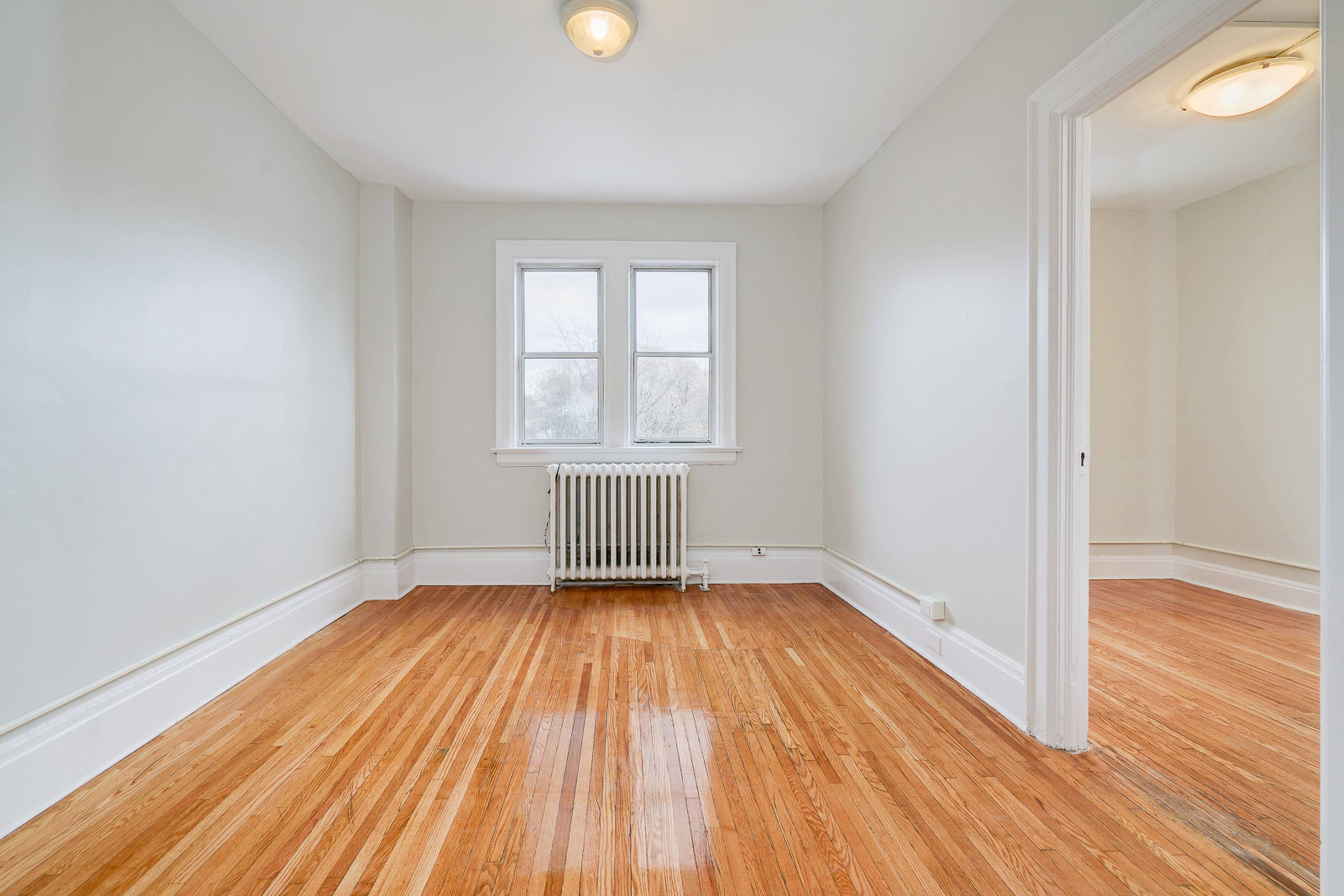1 ch.  · 1 s. de bains for rent $1,795 / mois