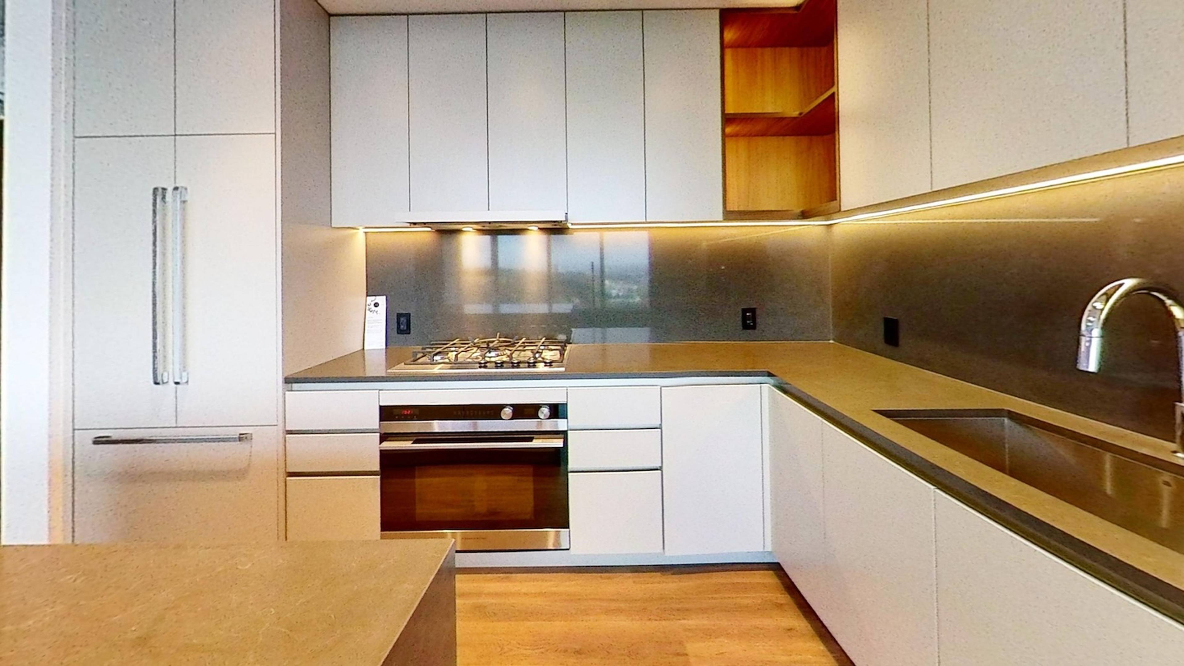 3 ch.  · 2 s. de bains for rent $4,200 / mois