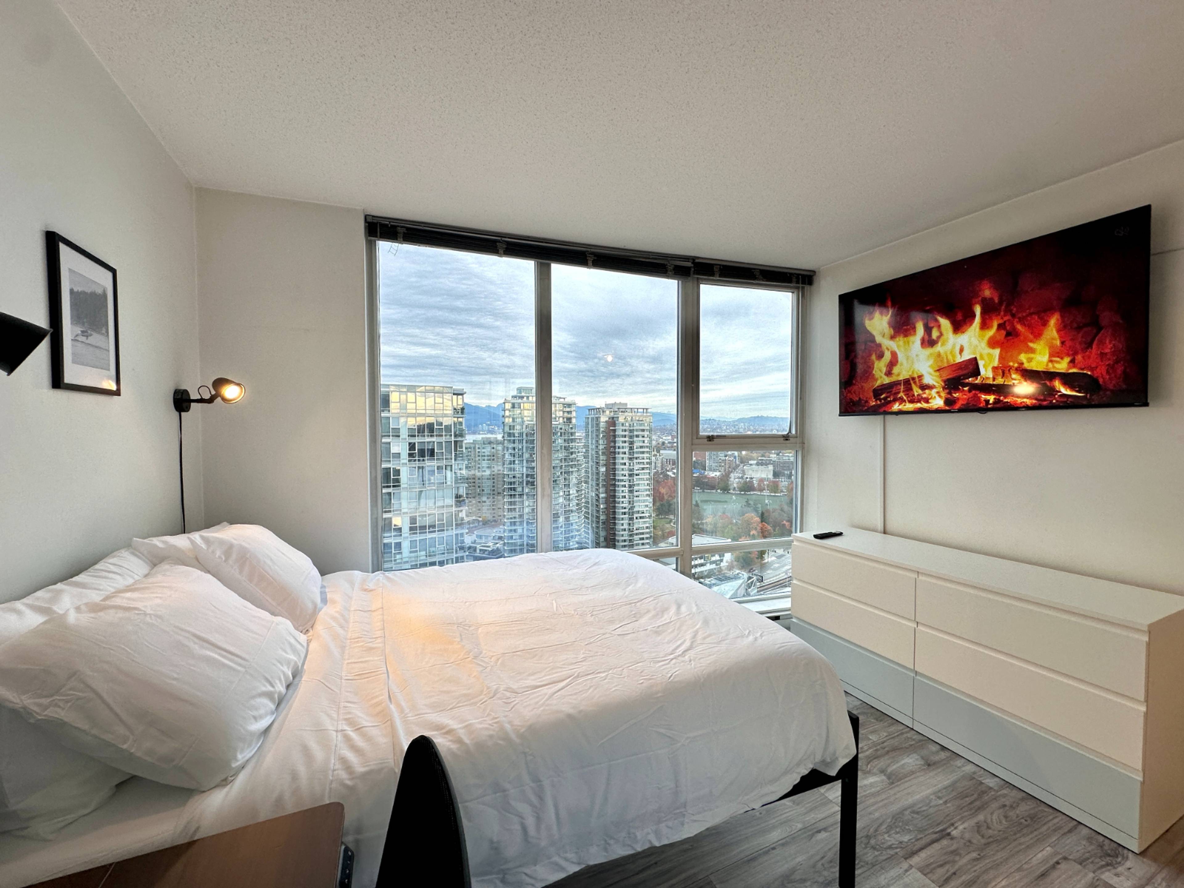单间 for rent $2,300 / 月