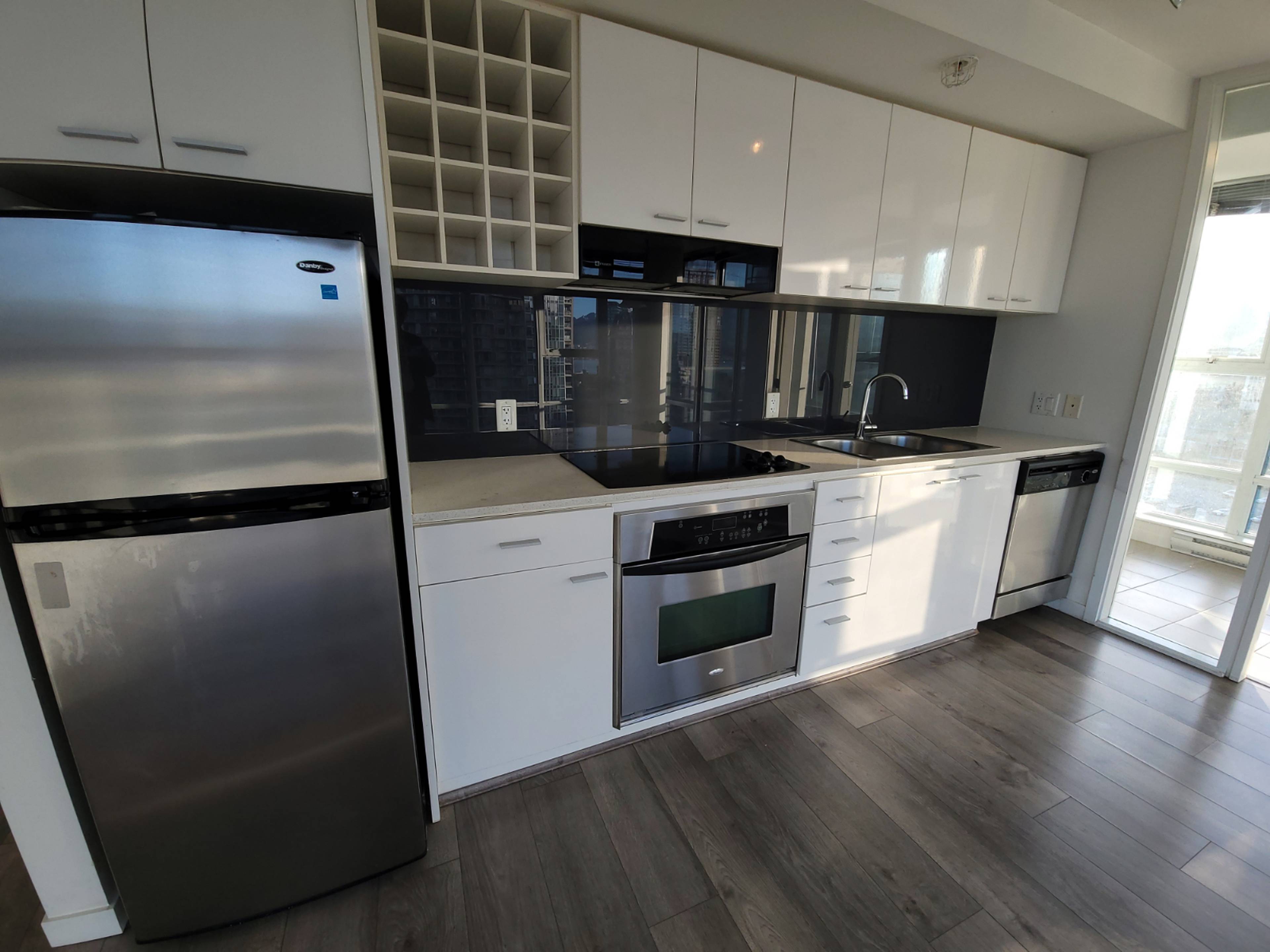 2 ch.  · 2 s. de bains for rent $3,500 / mois