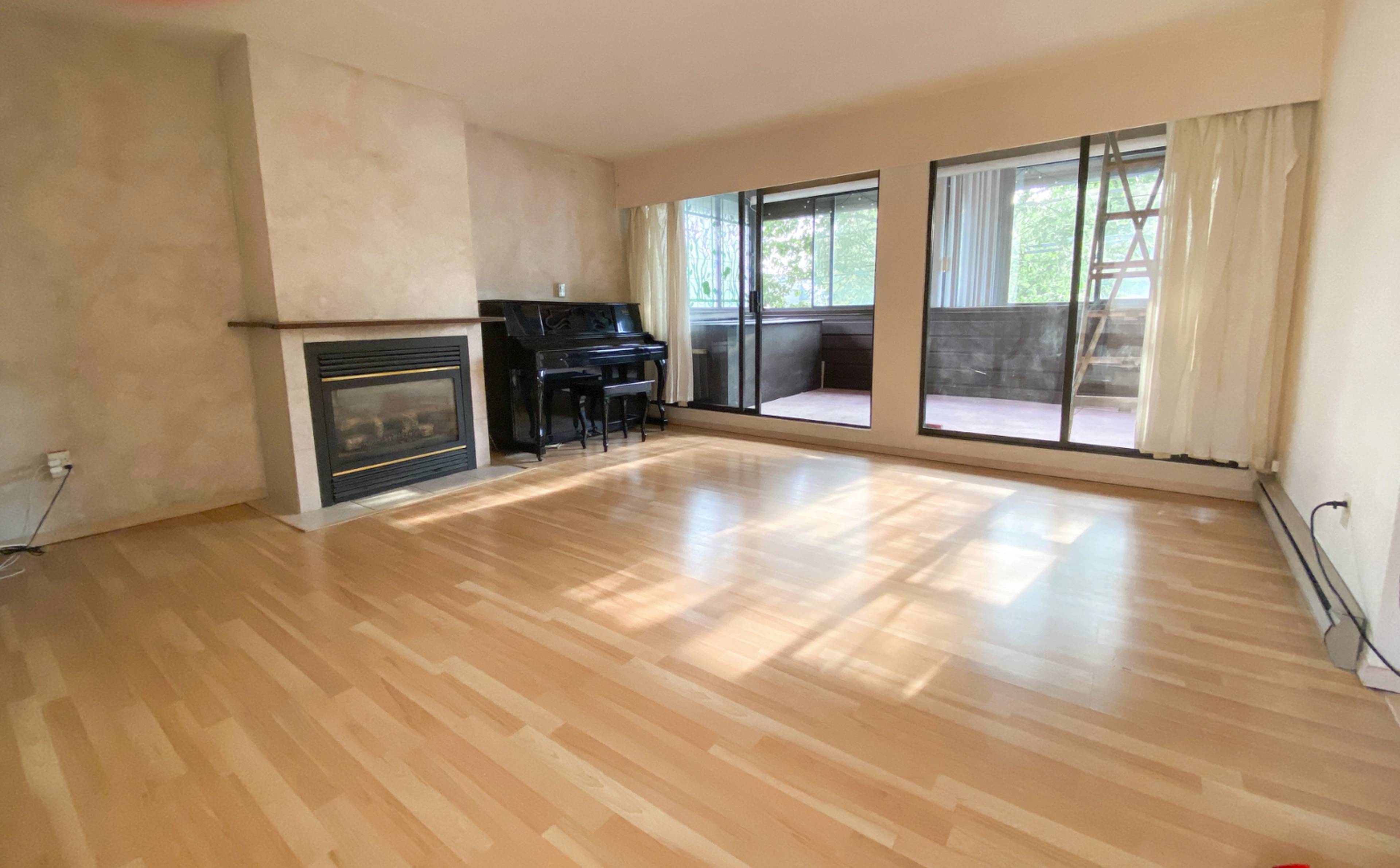 3 ch.  · 1 s. de bains for rent $3,100 / mois